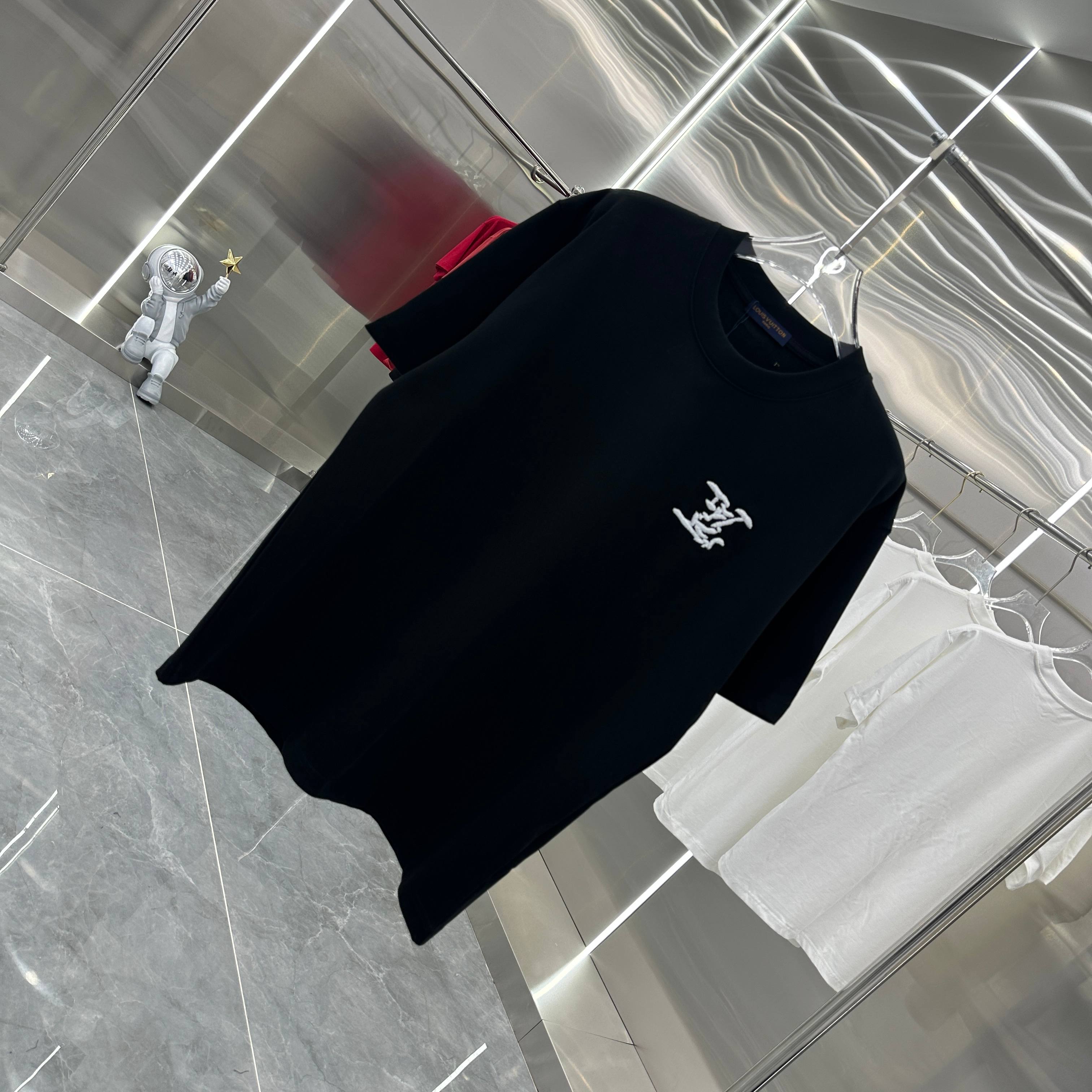 LuxluxHouse Best Quality Clothes T-shirt Louis Vuitton