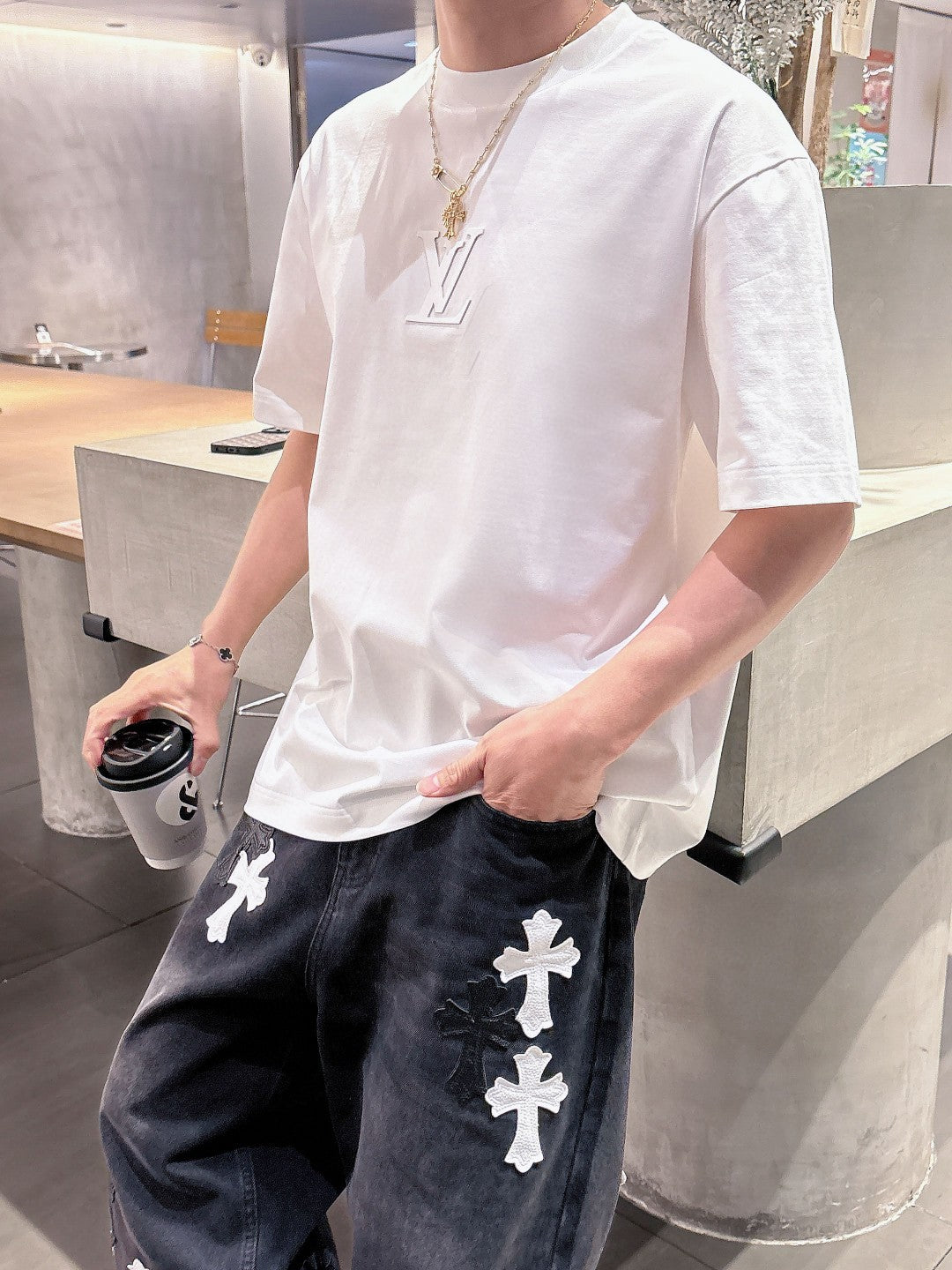 LuxluxHouse Best Quality Clothes T-shirt Louis Vuitton