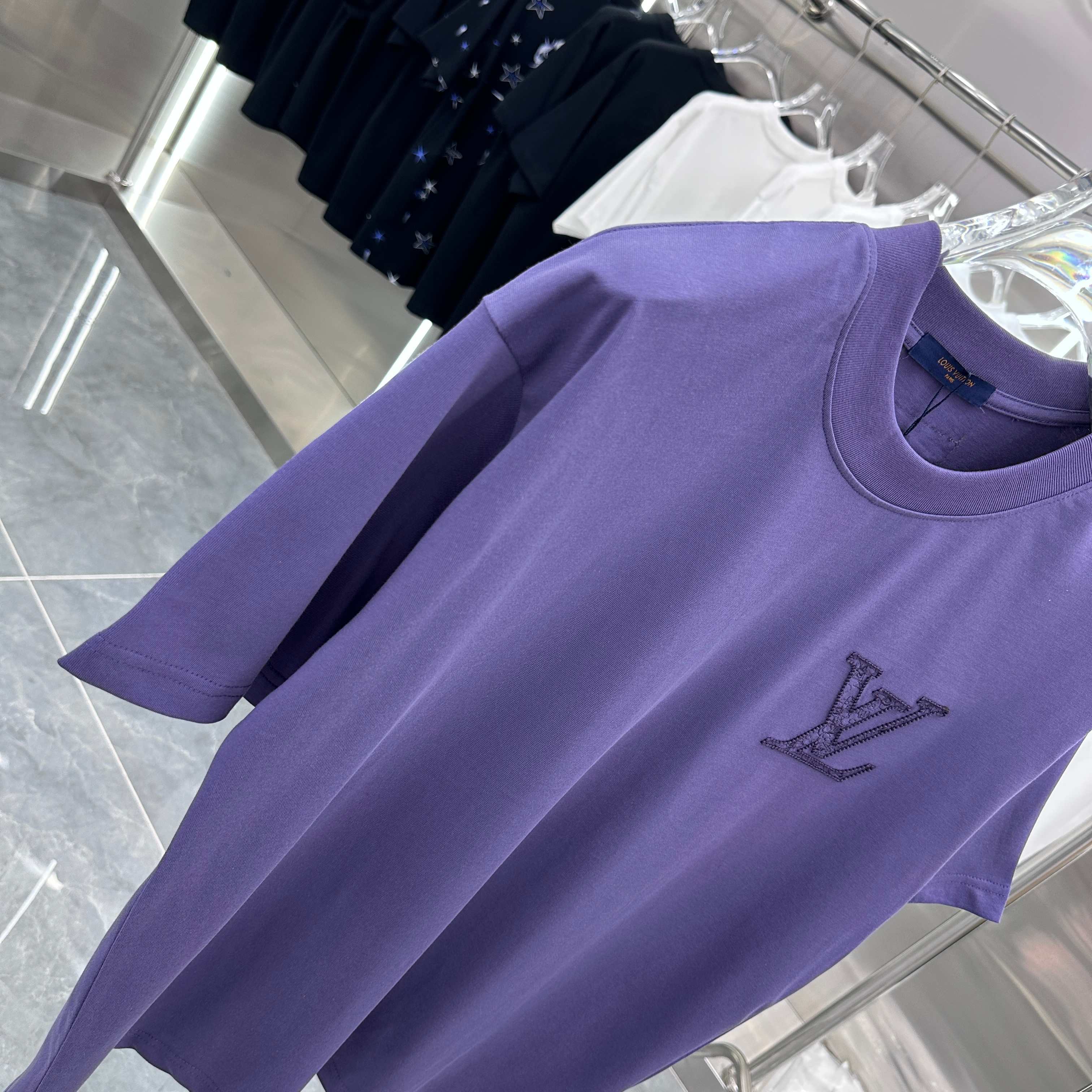 LuxluxHouse Best Quality Clothes T-shirt Louis Vuitton