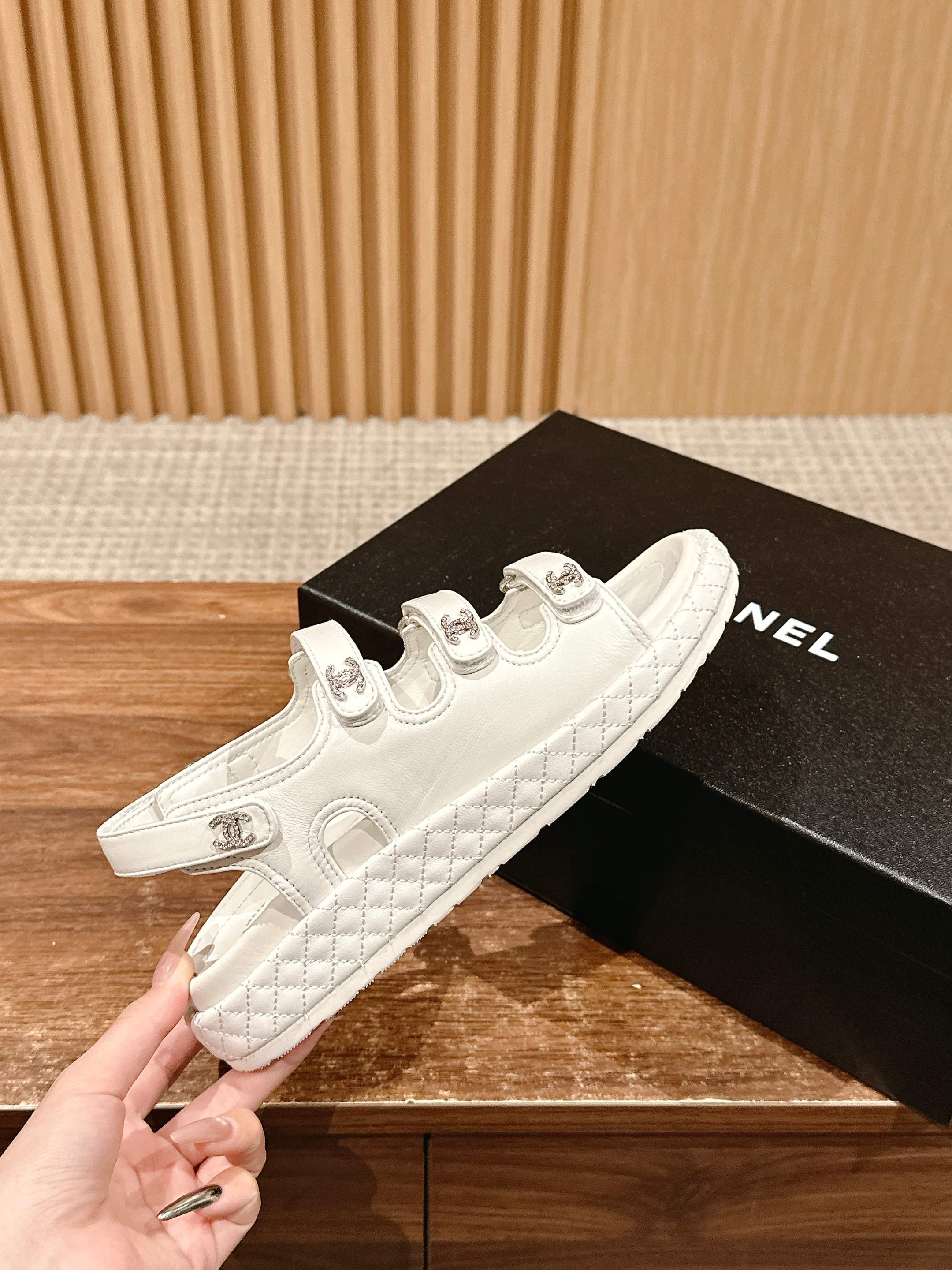 LuxluxHouse Best Quality Chanel Sandals