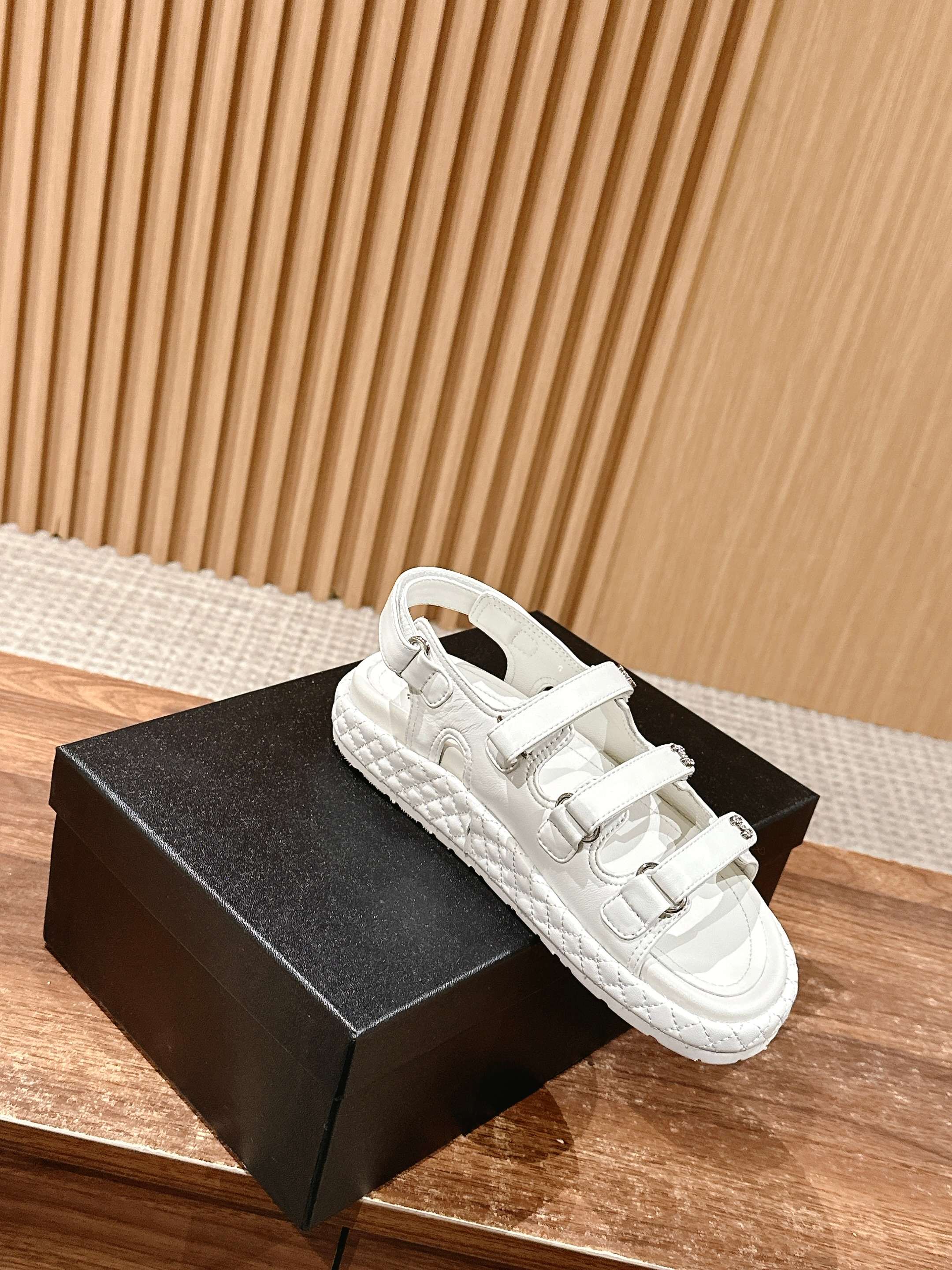 LuxluxHouse Best Quality Chanel Sandals