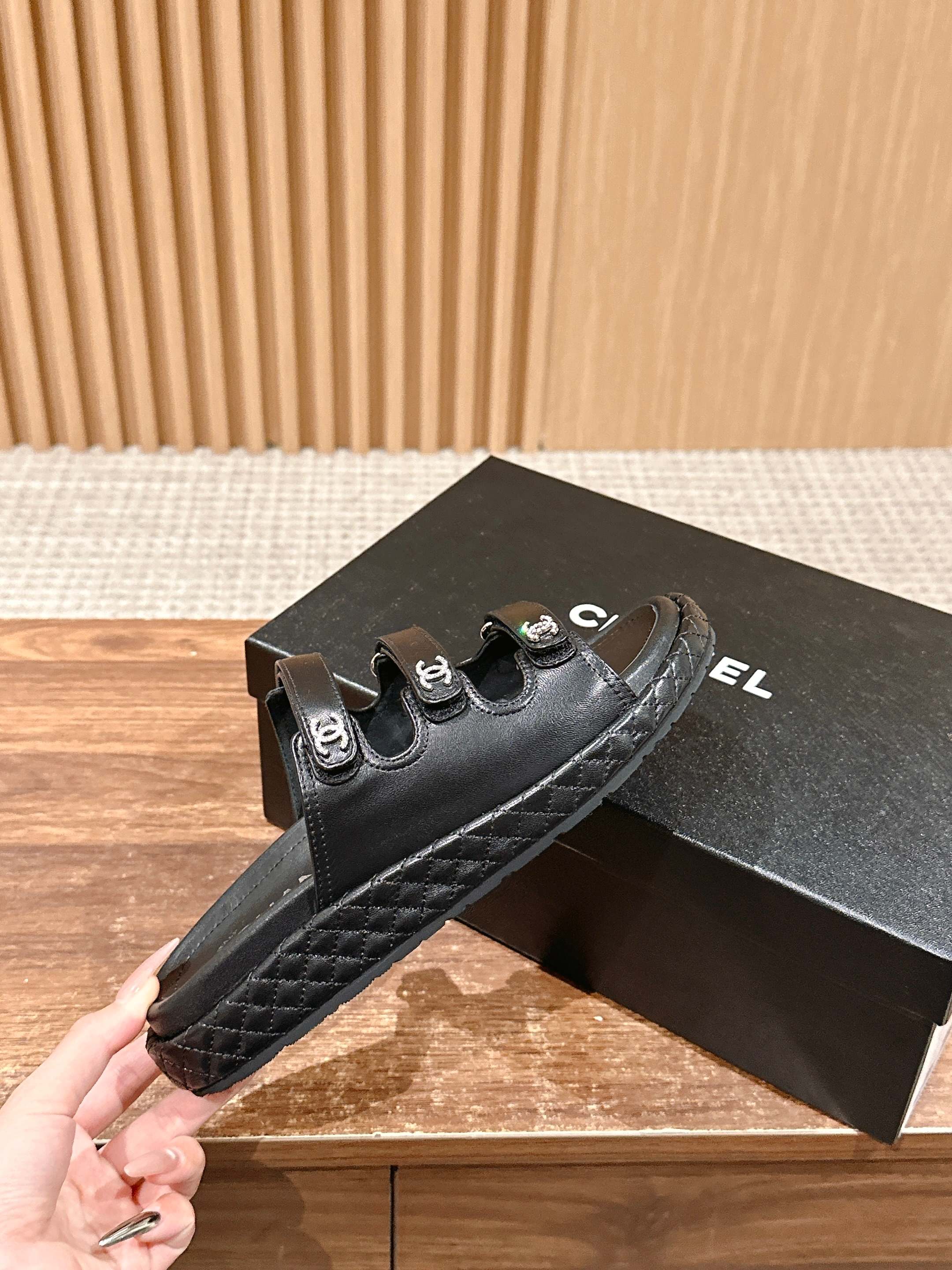 LuxluxHouse Best Quality Chanel Sandals