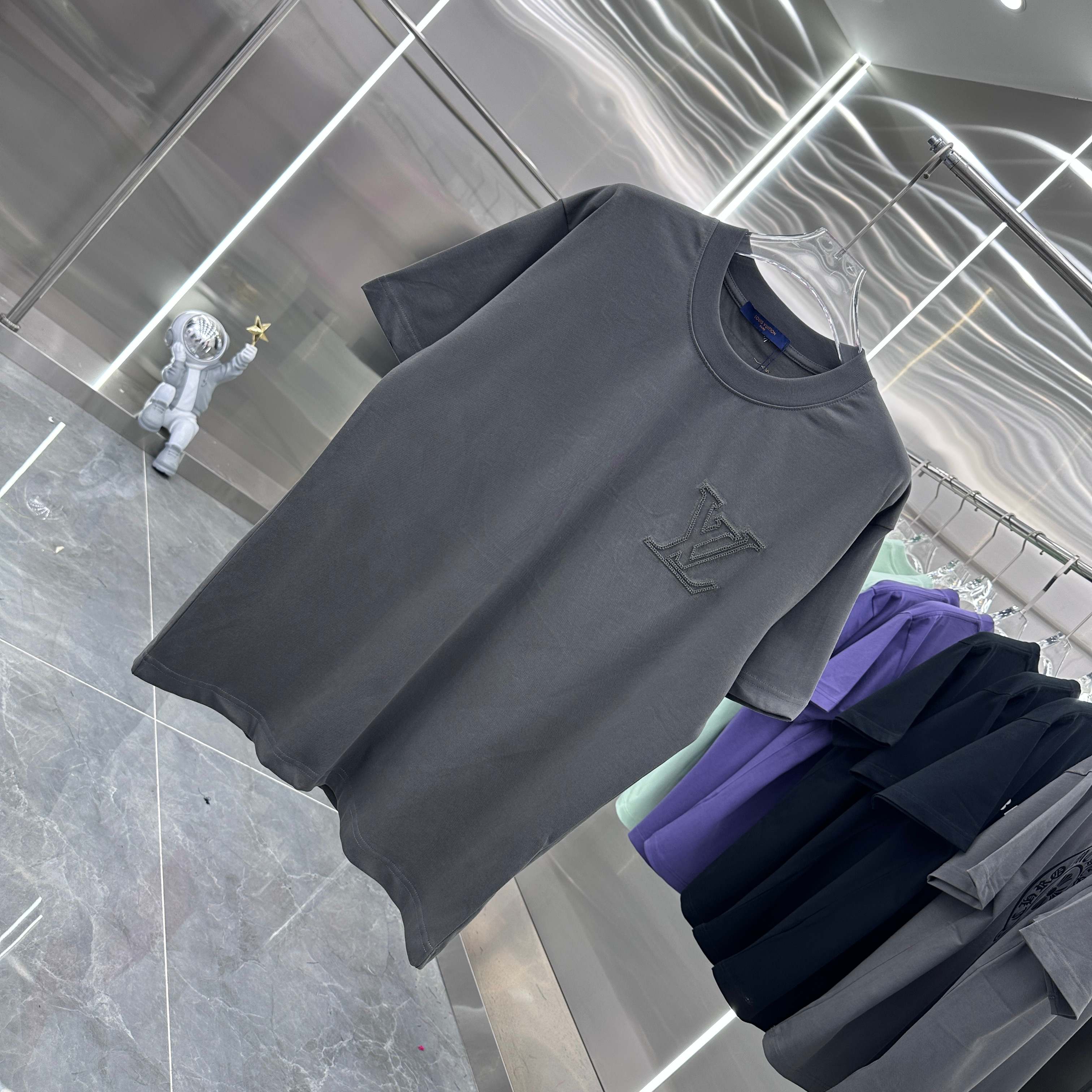 LuxluxHouse Best Quality Clothes T-shirt Louis Vuitton