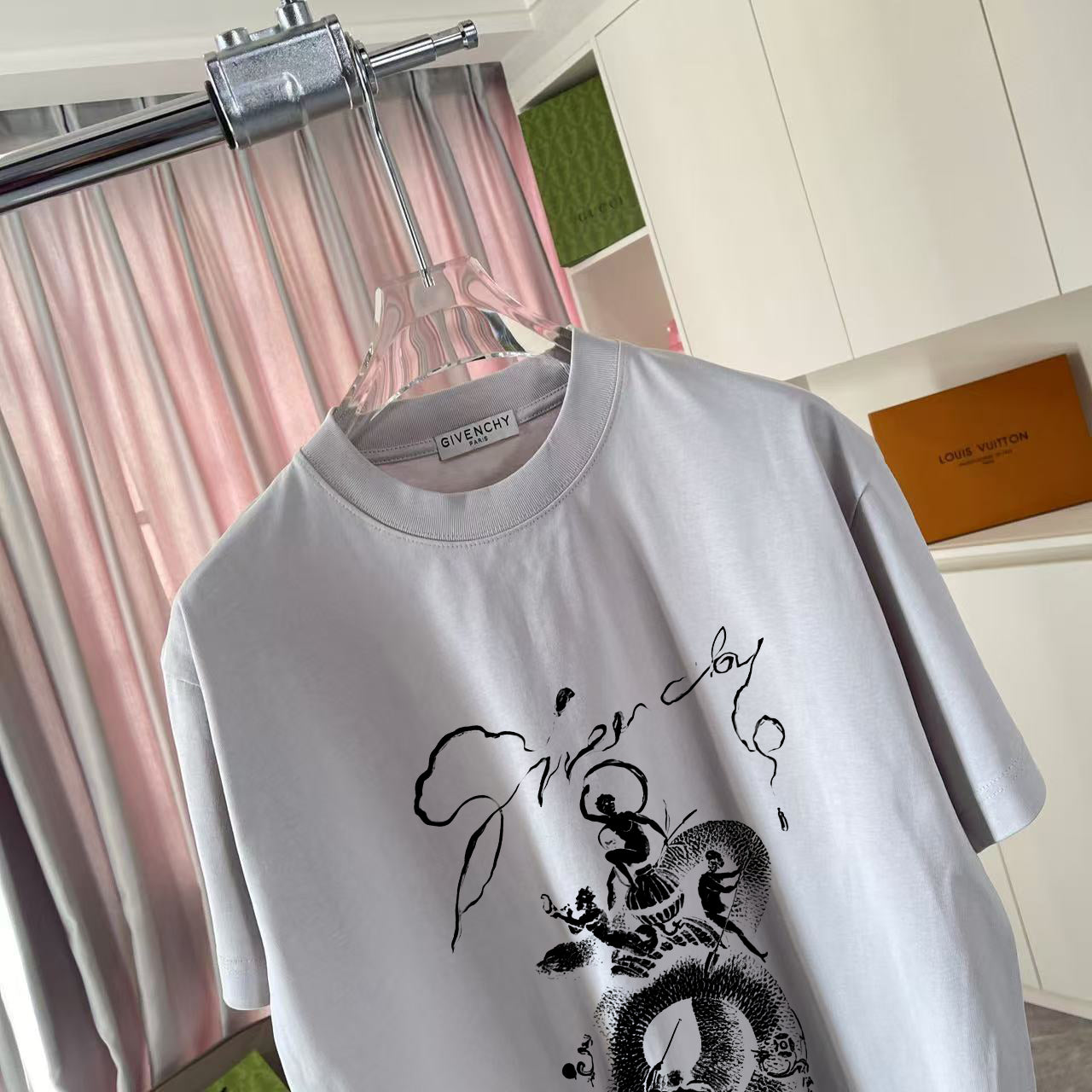 LuxluxHouse Best Quality Clothes Givenchy T-shirt