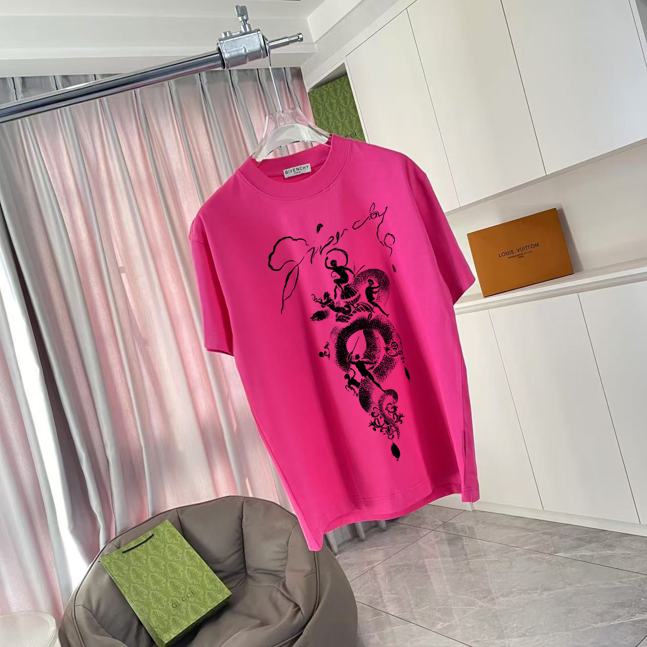 LuxluxHouse Best Quality Clothes Givenchy T-shirt