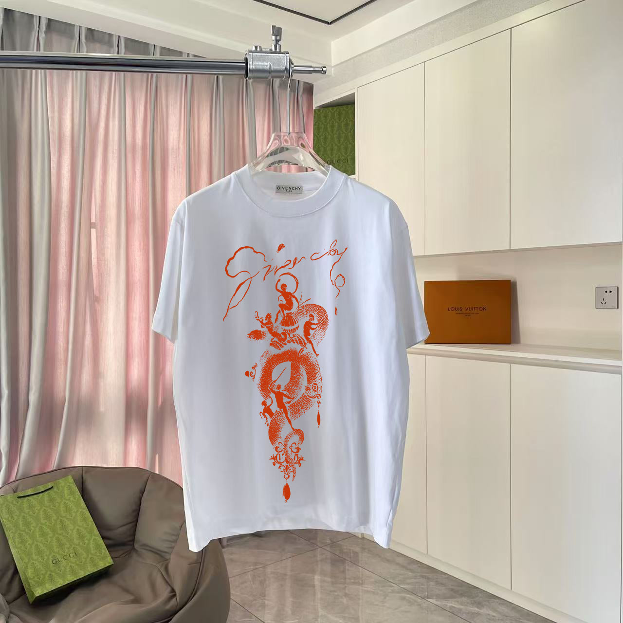 LuxluxHouse Best Quality Clothes Givenchy T-shirt