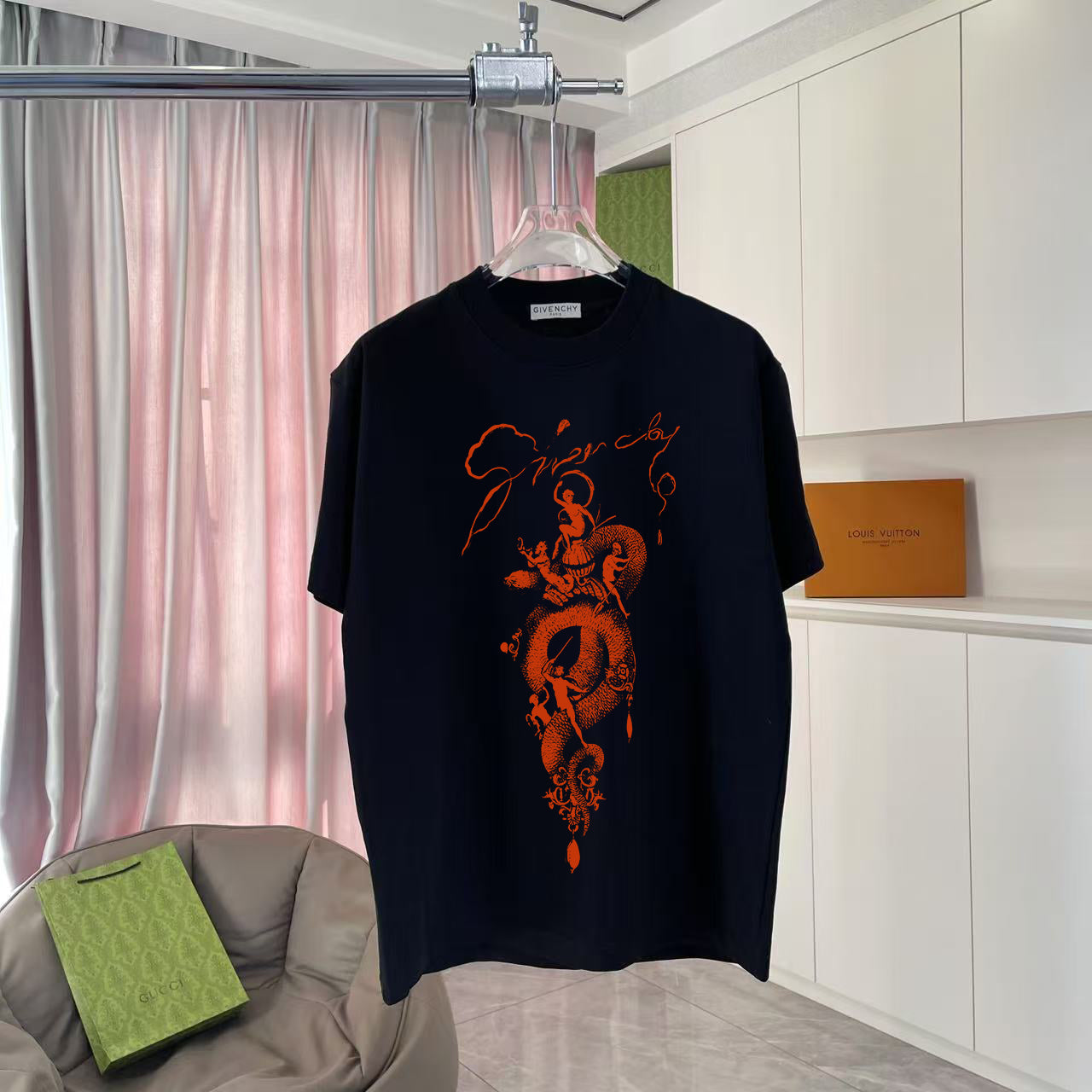 LuxluxHouse Best Quality Clothes Givenchy T-shirt