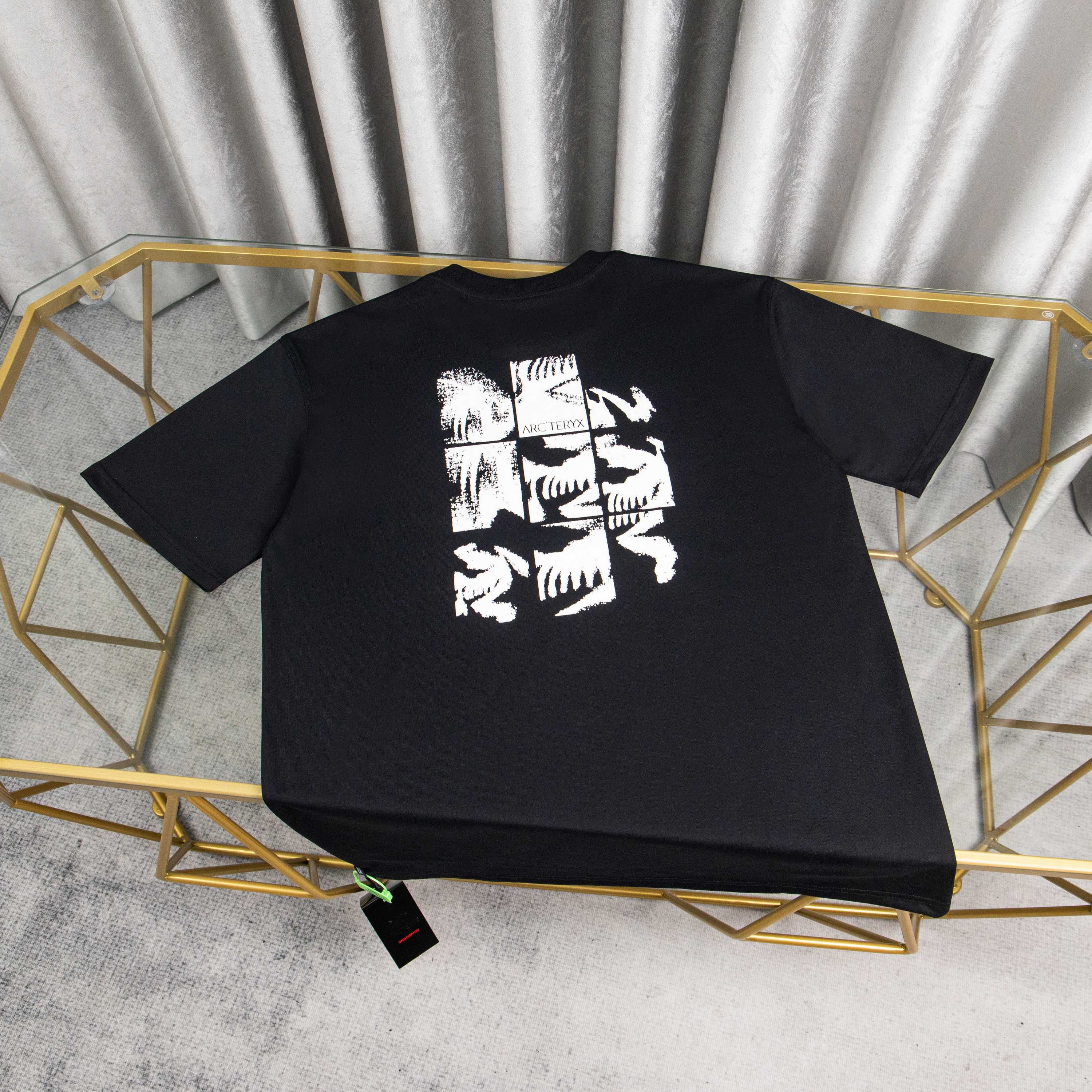 LuxluxHouse Best Quality Clothes T-shirt Arcteryx