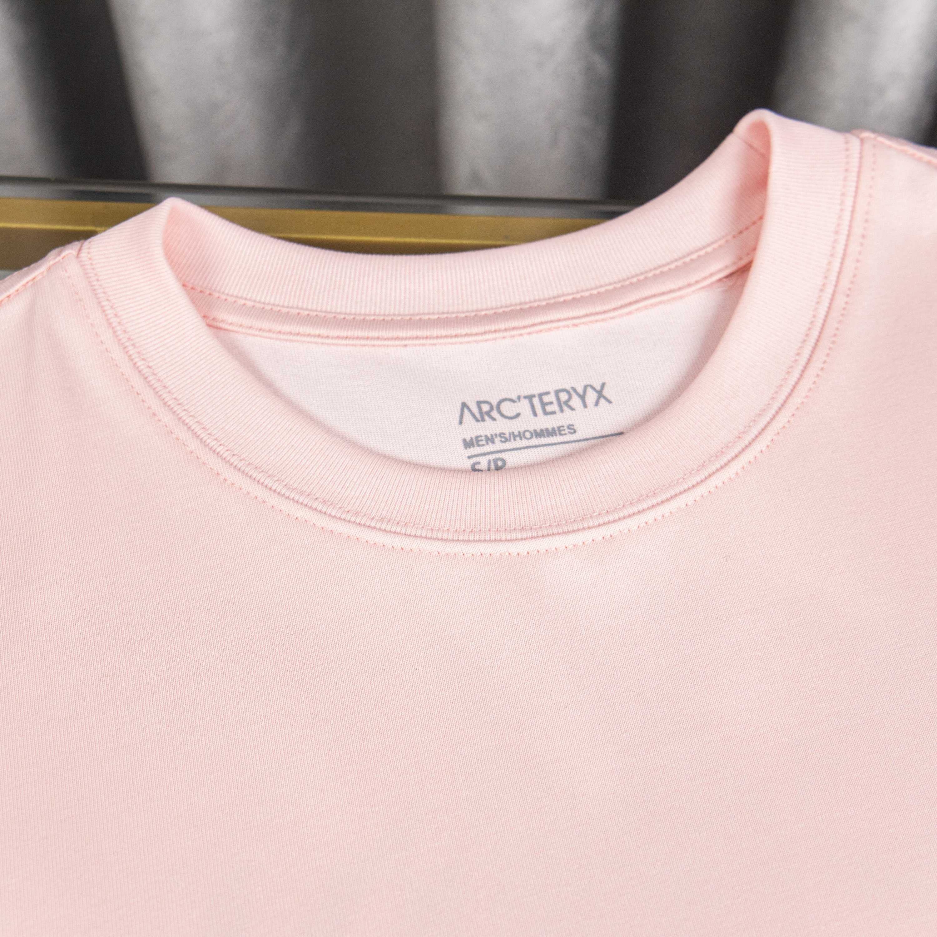 LuxluxHouse Best Quality Clothes T-shirt Arcteryx