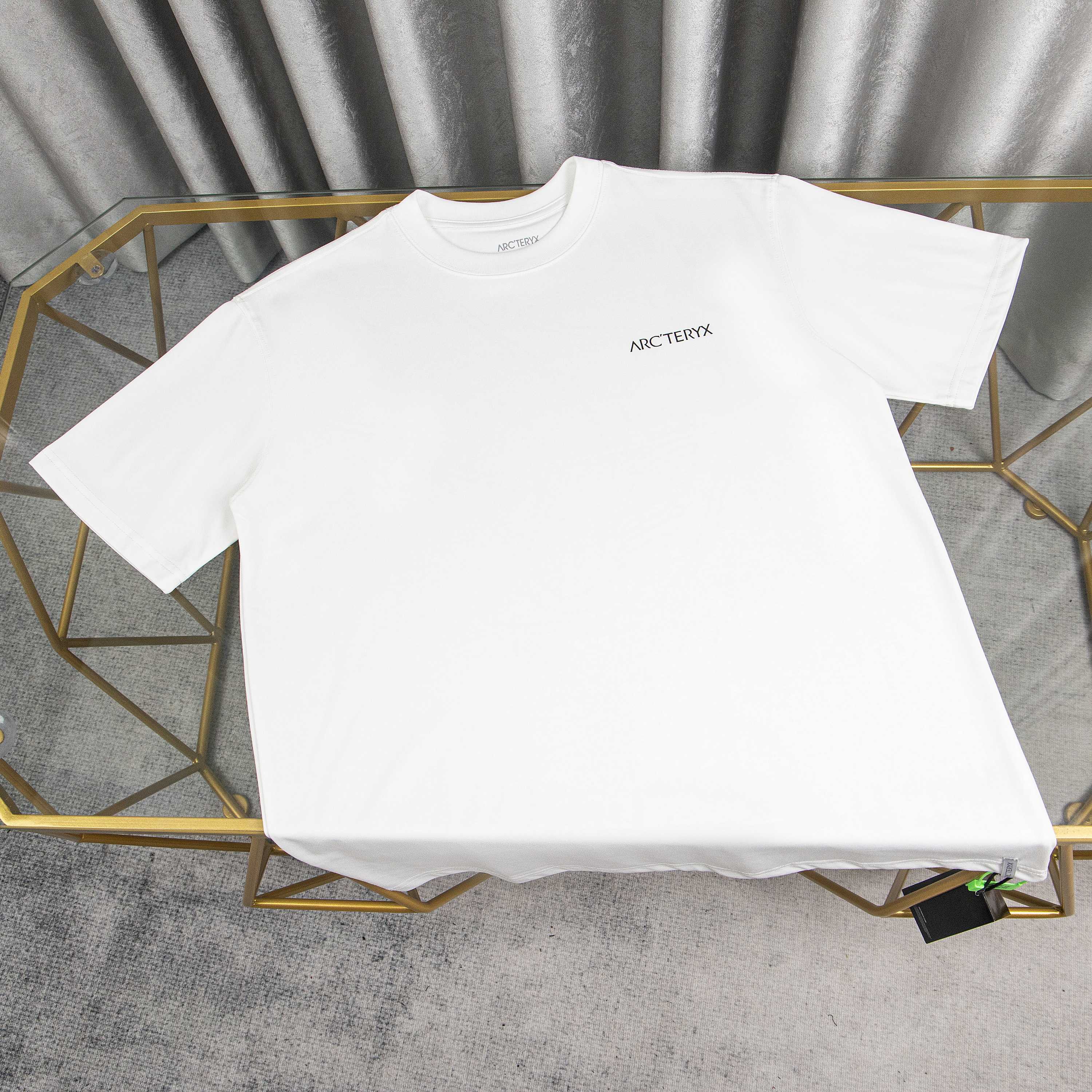 LuxluxHouse Best Quality Clothes T-shirt Arcteryx