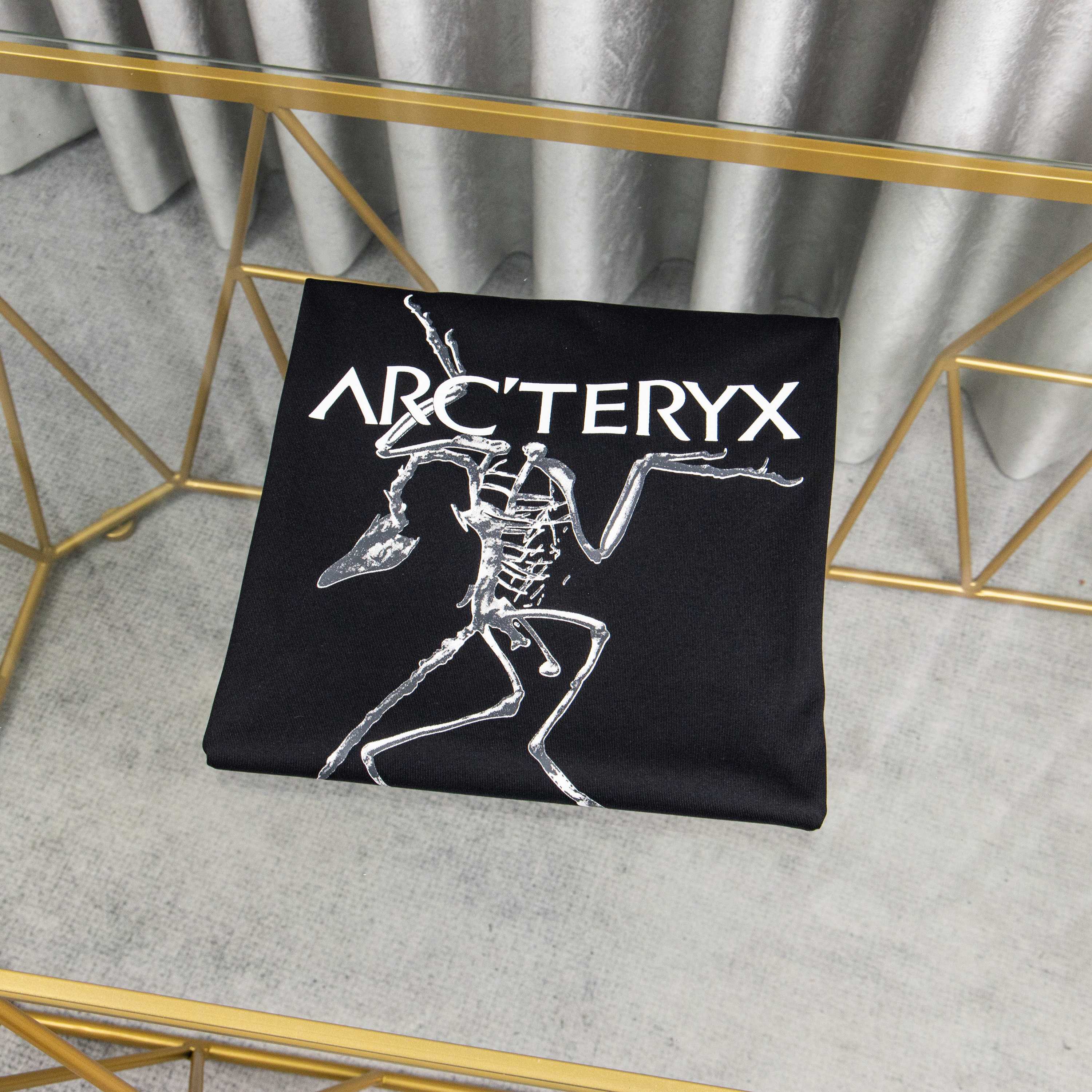 LuxluxHouse Best Quality Clothes T-shirt Arcteryx