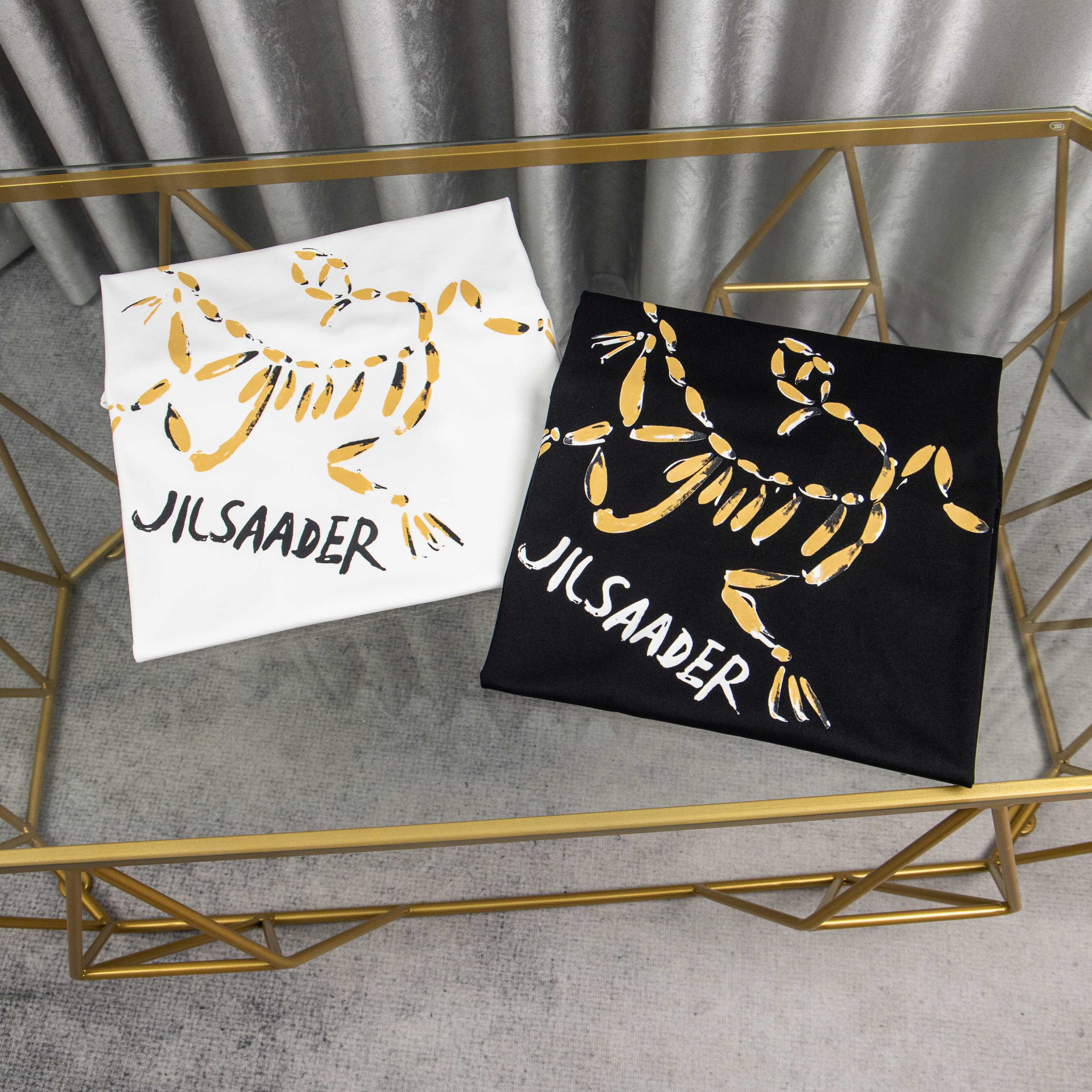 LuxluxHouse Best Quality Clothes T-shirt Arcteryx