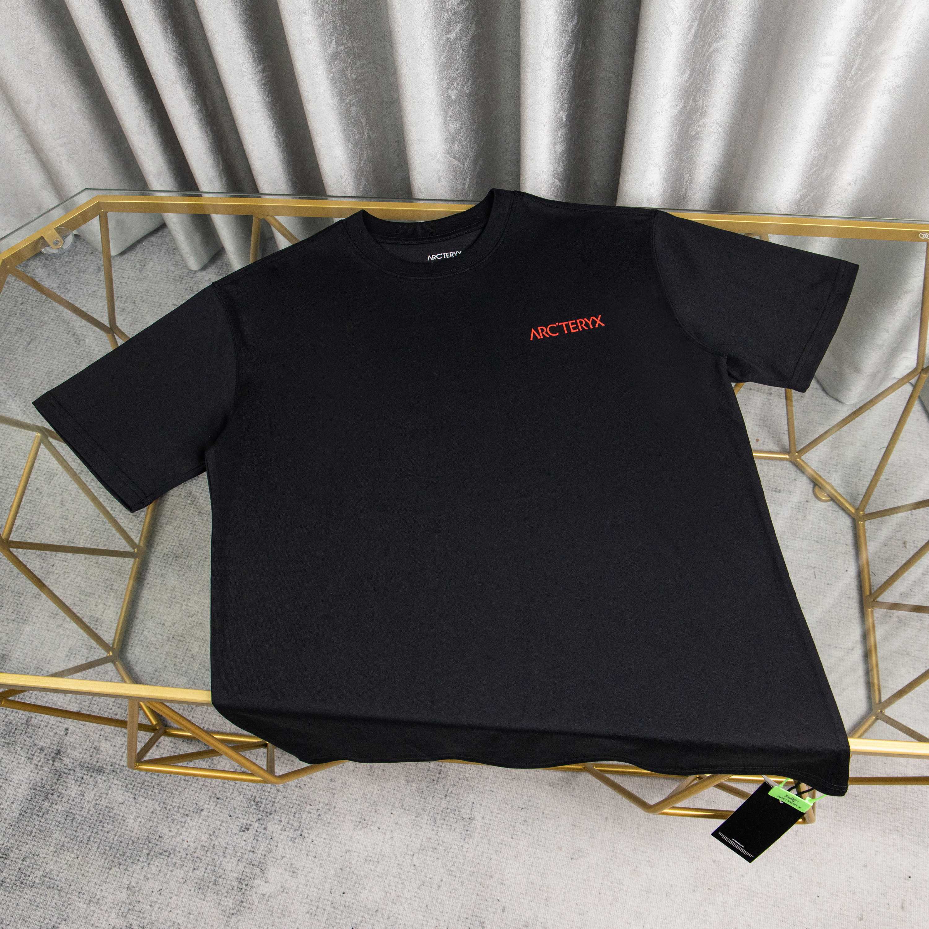 LuxluxHouse Best Quality Clothes T-shirt Arcteryx