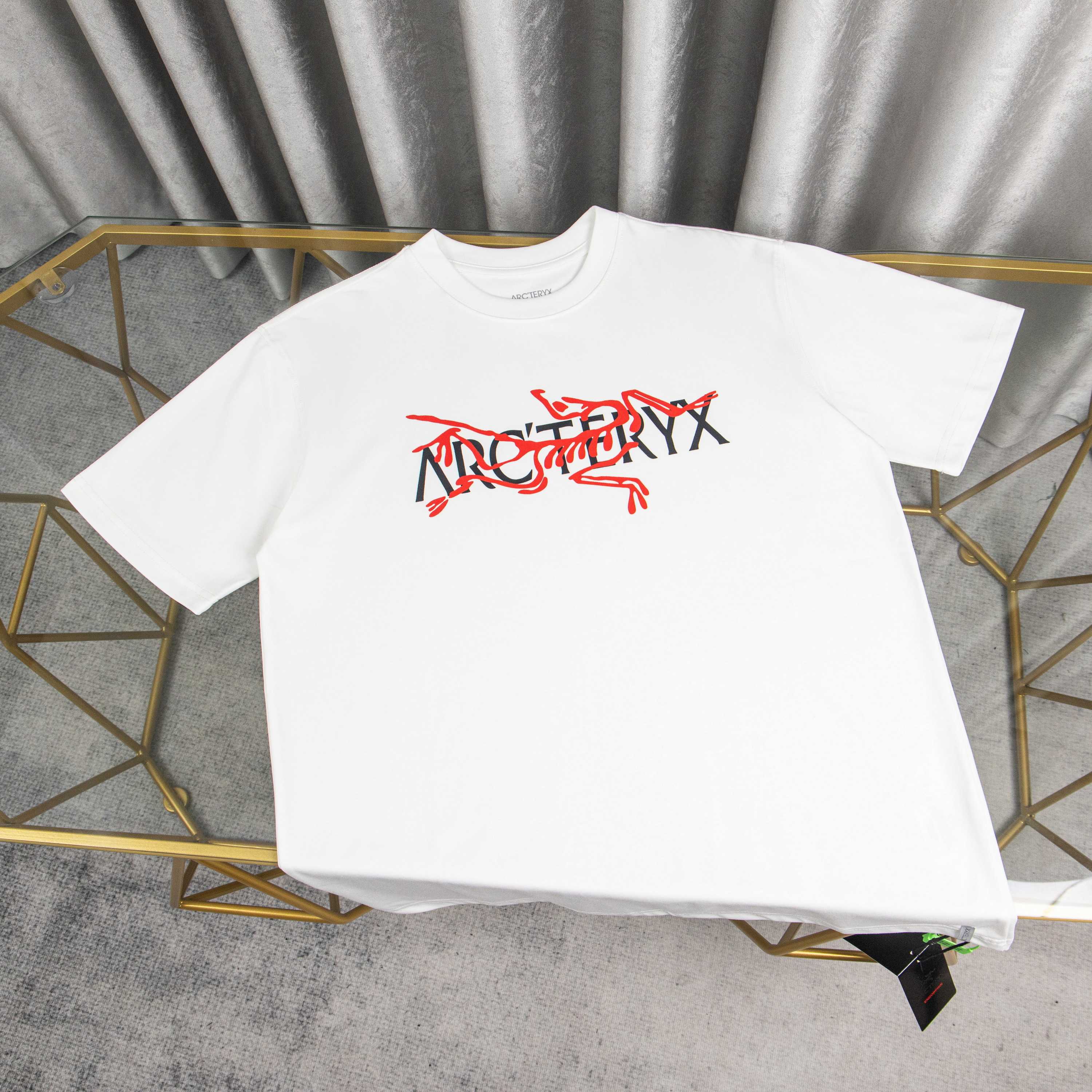 LuxluxHouse Best Quality Clothes T-shirt Arcteryx