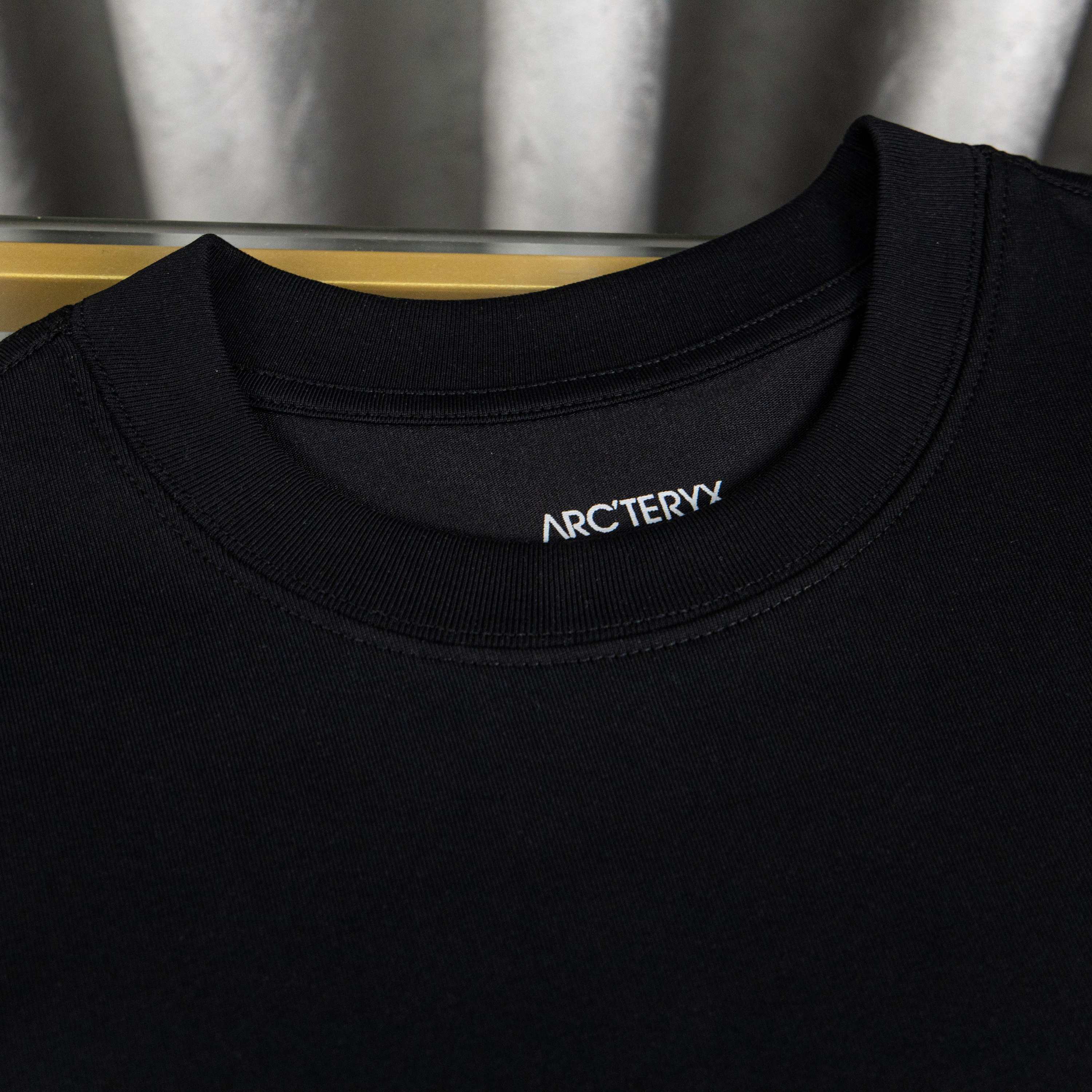 LuxluxHouse Best Quality Clothes T-shirt Arcteryx