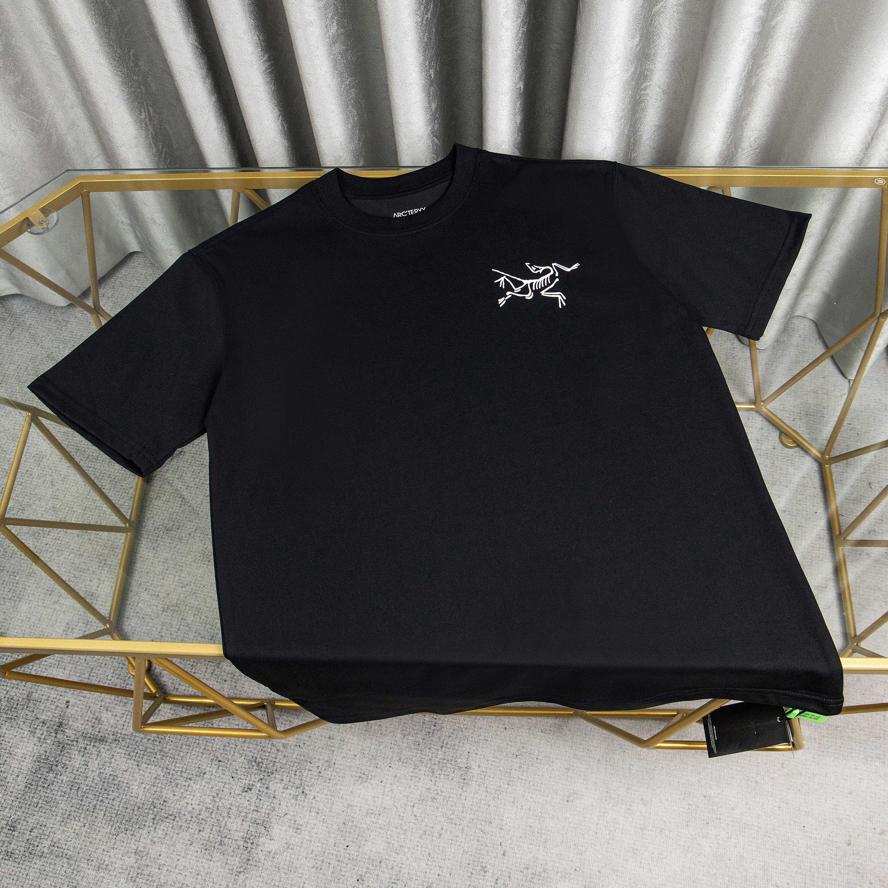 LuxluxHouse Best Quality Clothes T-shirt Arcteryx