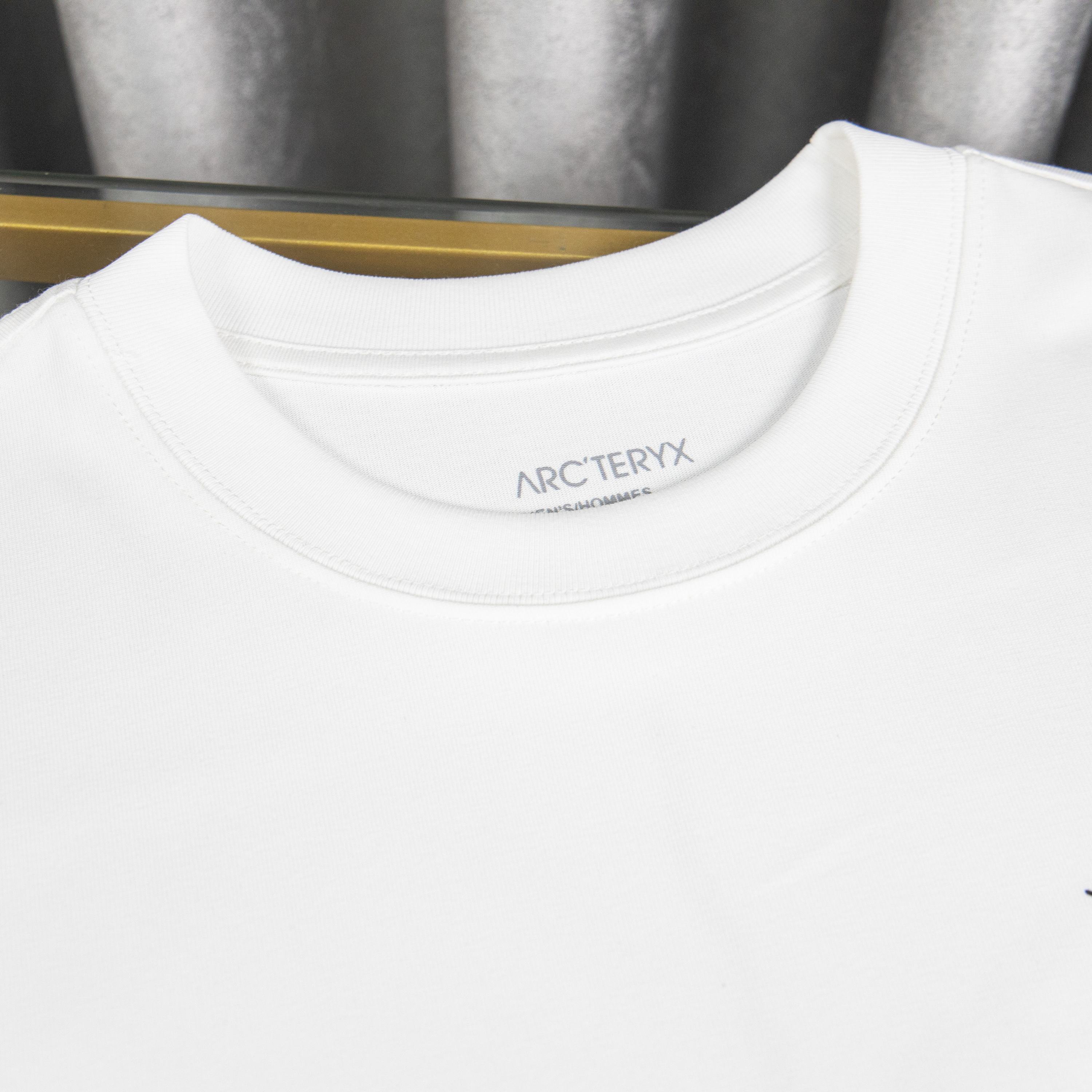 LuxluxHouse Best Quality Clothes T-shirt Arcteryx