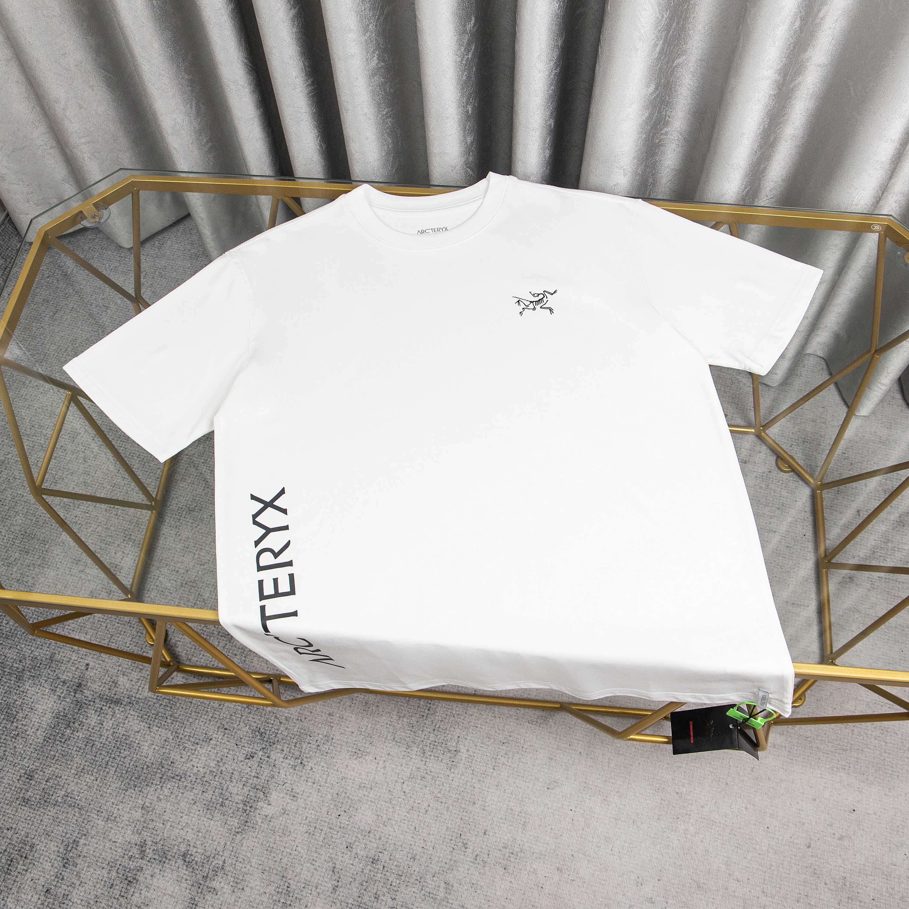 LuxluxHouse Best Quality Clothes T-shirt Arcteryx