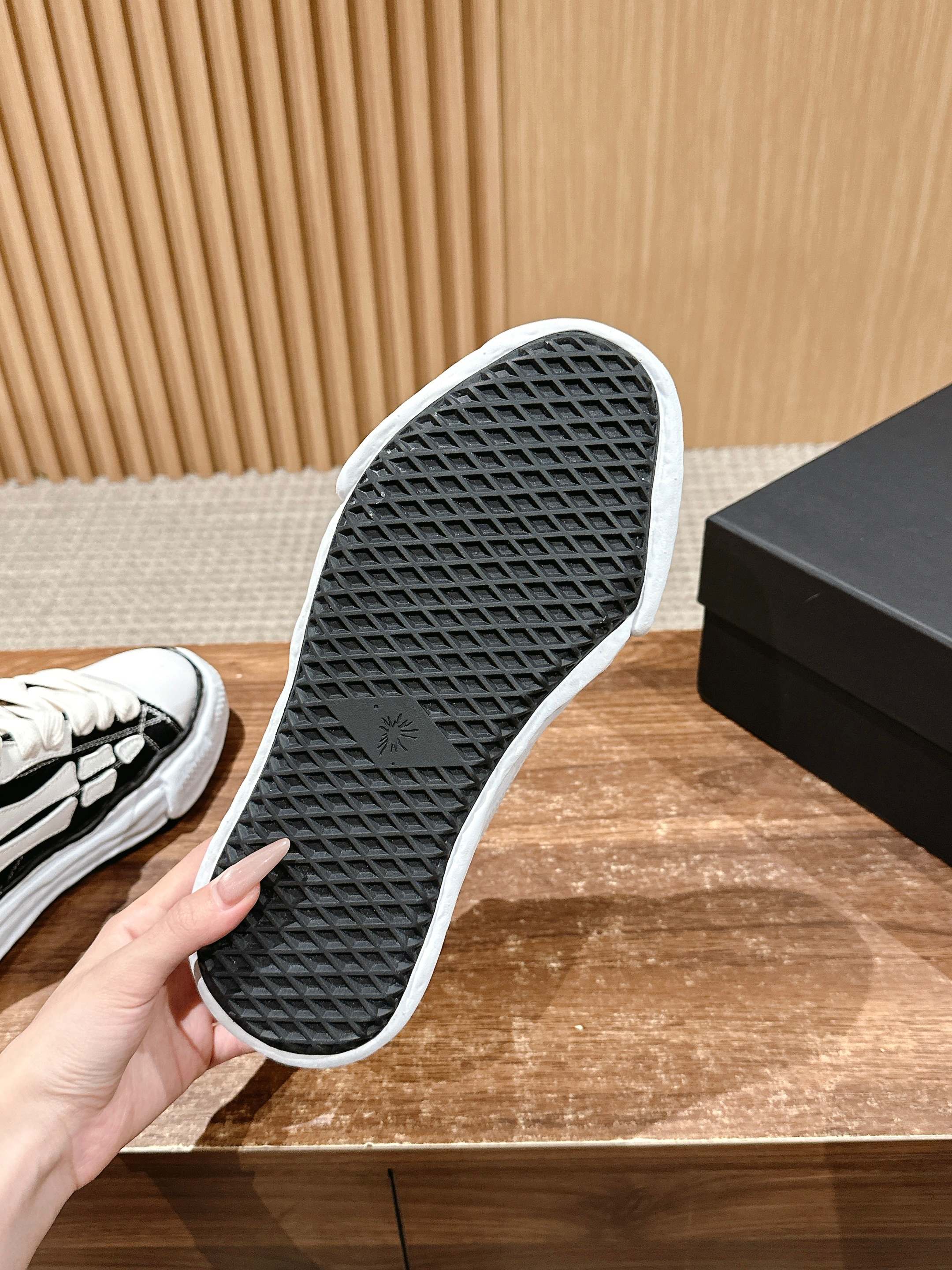 LuxluxHouse Best Quality Shoes Women Shoes Amiri