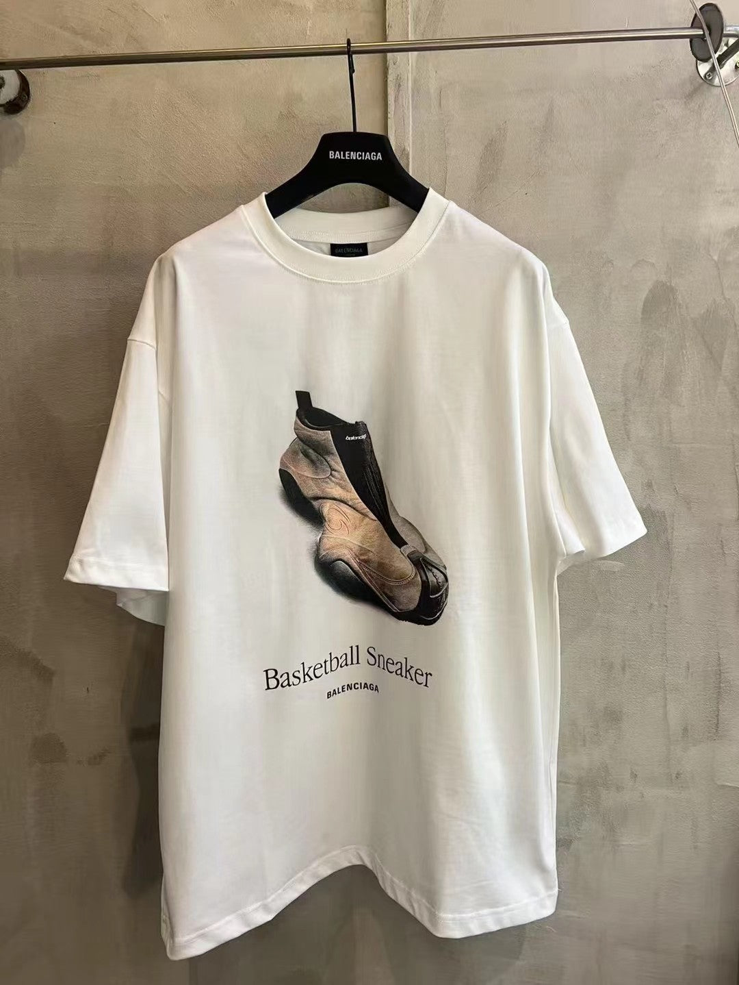 LuxluxHouse Best Quality Clothes Balenciaga T-shirt