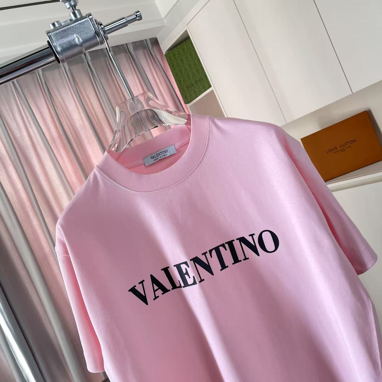 LuxluxHouse Best Quality Clothes Valentino T-shirt