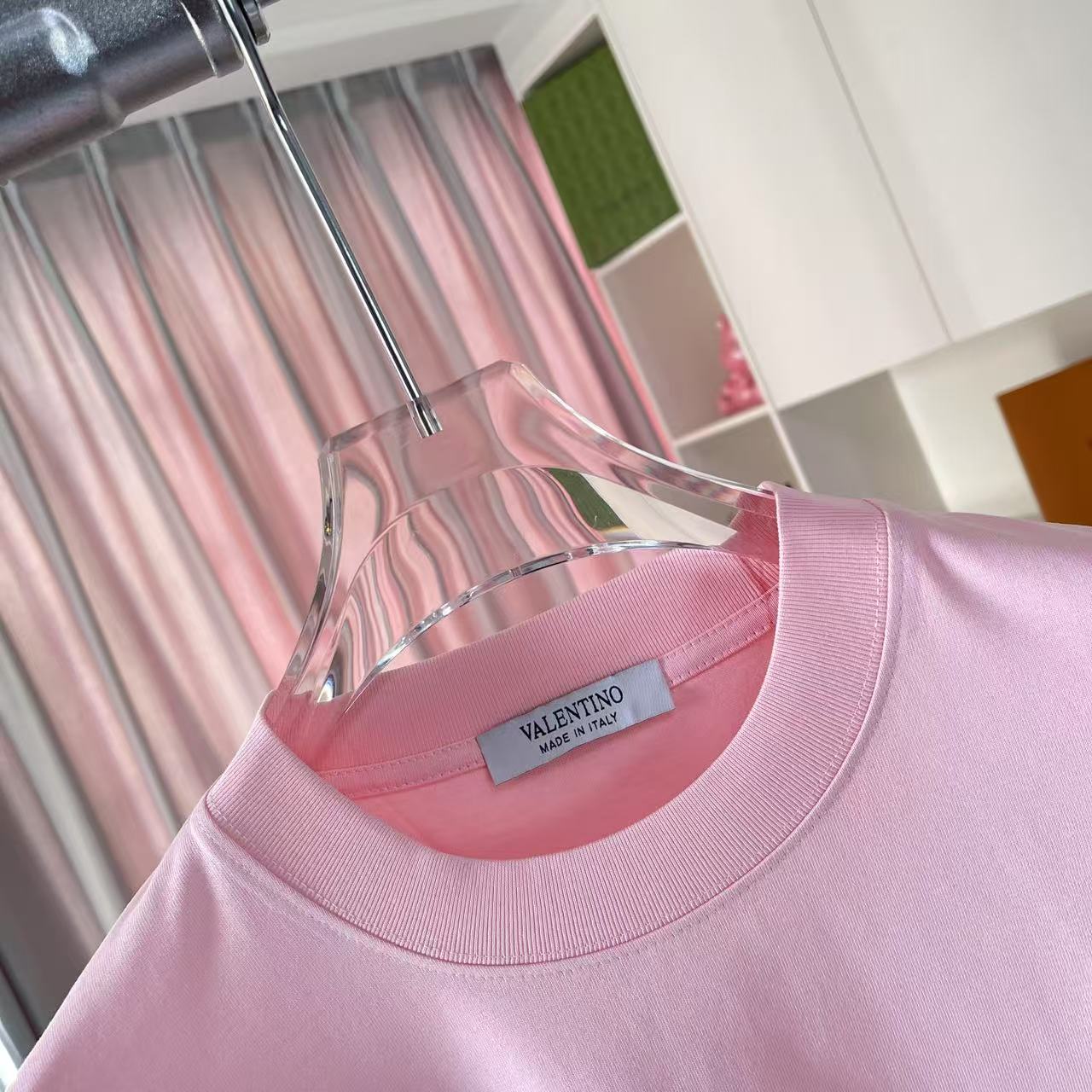 LuxluxHouse Best Quality Clothes Valentino T-shirt