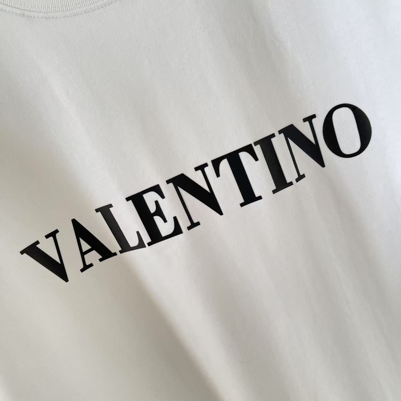 LuxluxHouse Best Quality Clothes Valentino T-shirt