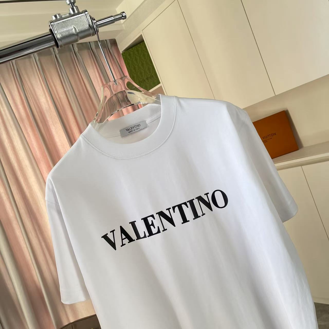LuxluxHouse Best Quality Clothes Valentino T-shirt