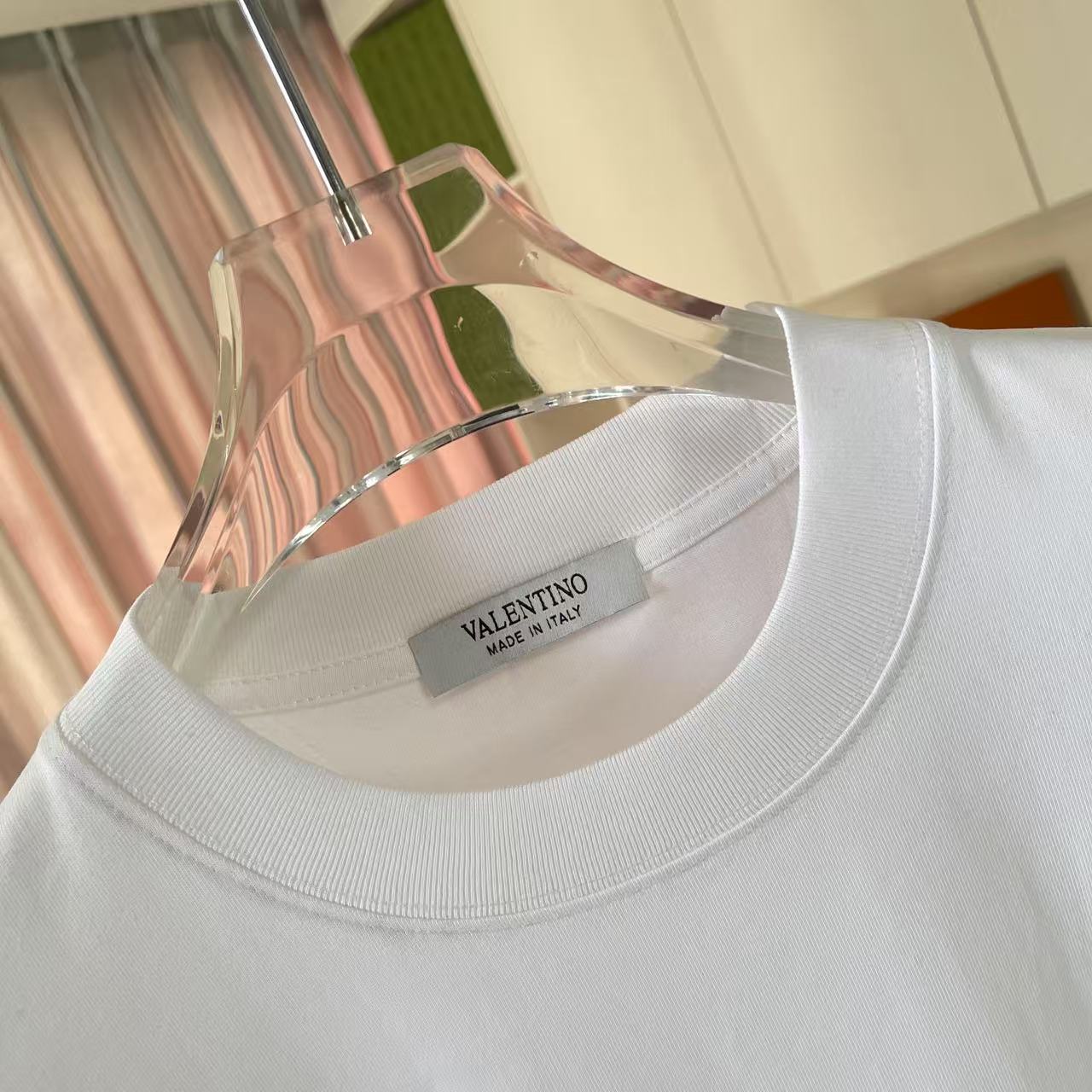 LuxluxHouse Best Quality Clothes Valentino T-shirt