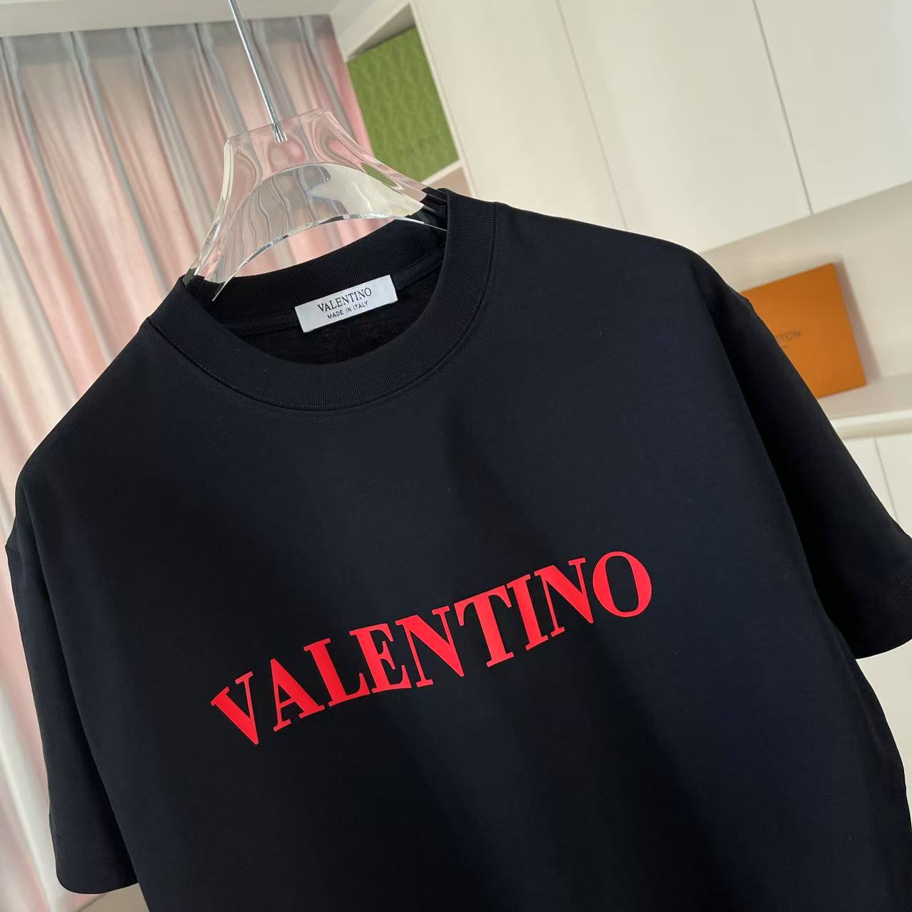 LuxluxHouse Best Quality Clothes Valentino T-shirt