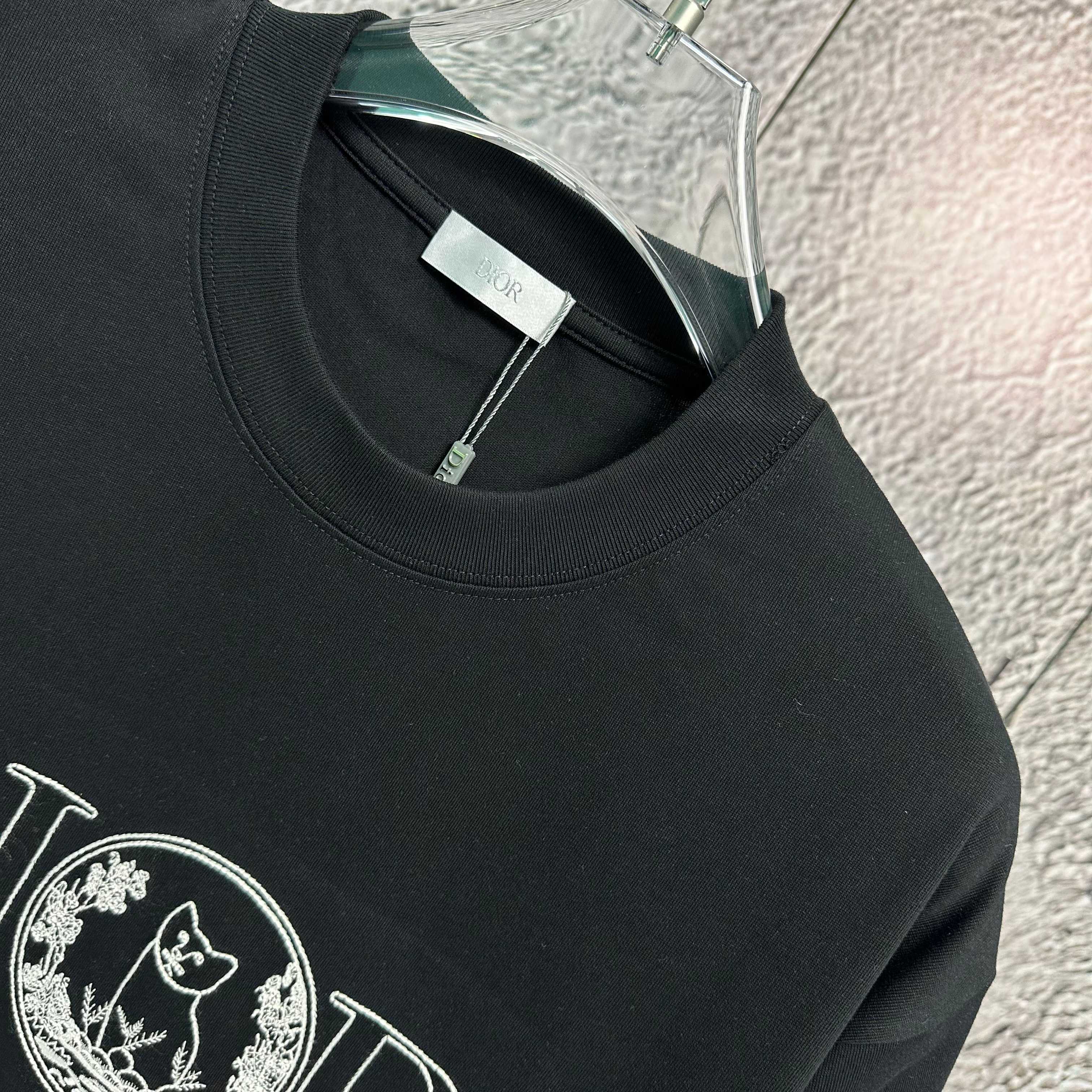 LuxluxHouse Best Quality Clothes T-shirt Dior