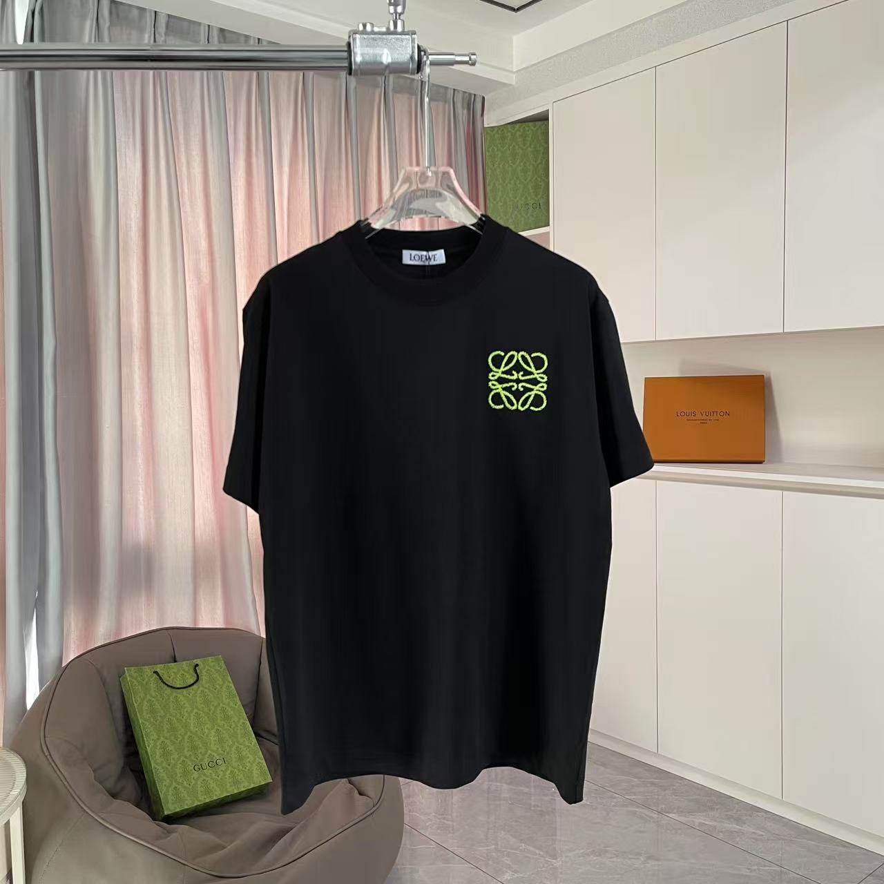 LuxluxHouse Best Quality Clothes T-shirt Loewe