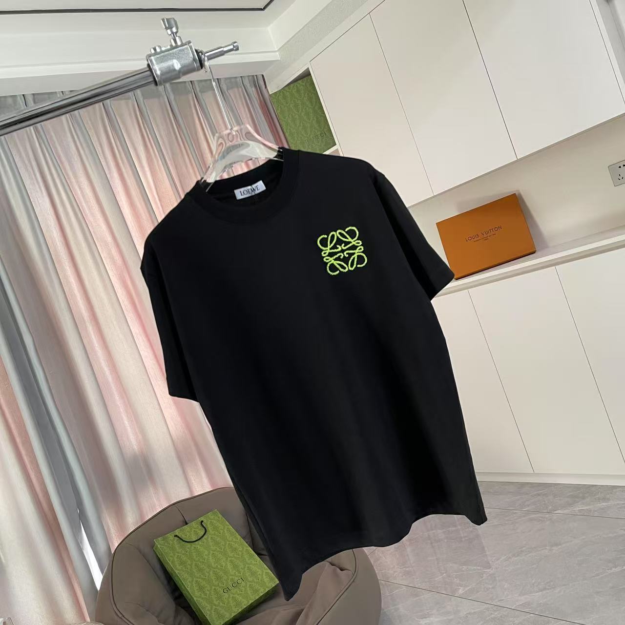 LuxluxHouse Best Quality Clothes T-shirt Loewe