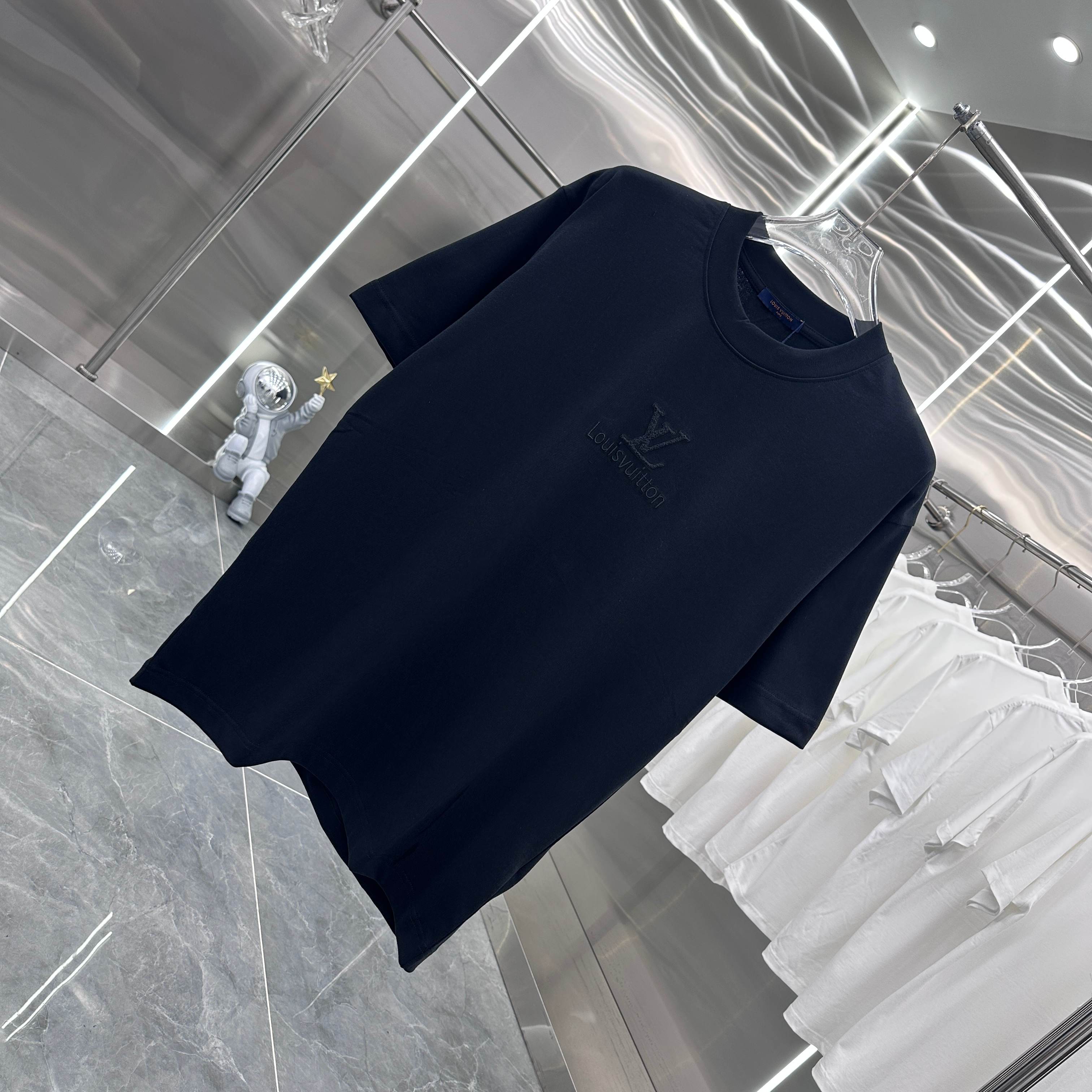 LuxluxHouse Best Quality Clothes T-shirt Louis Vuitton