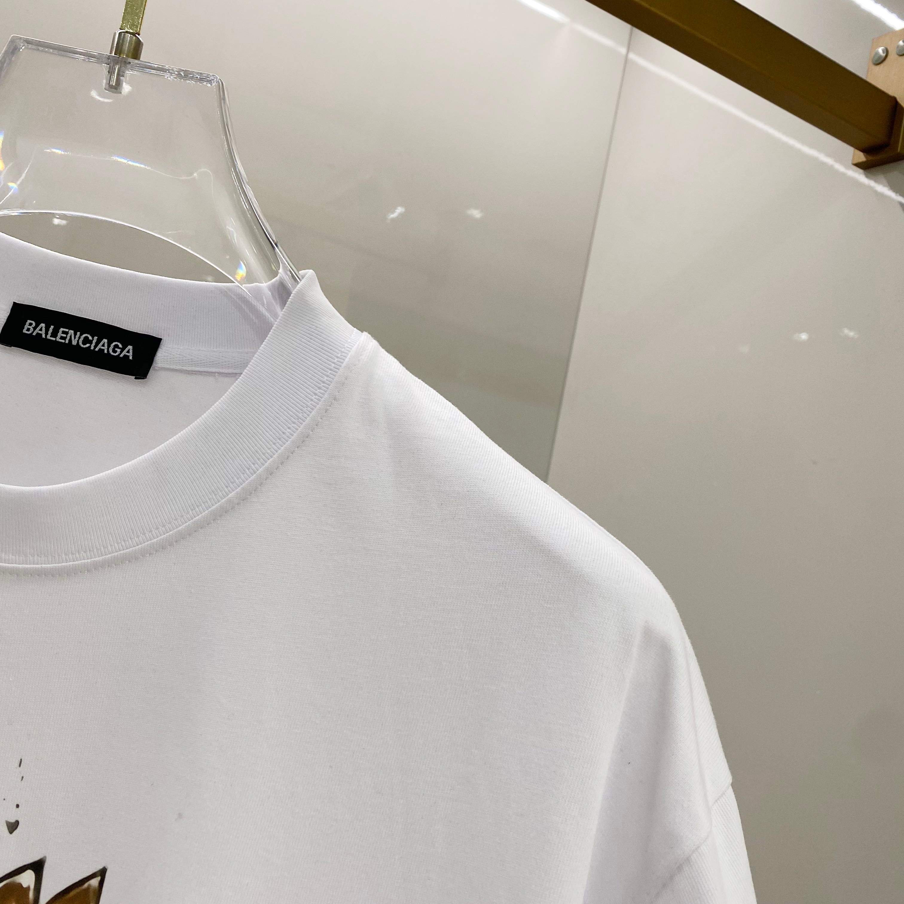 LuxluxHouse Best Quality Clothes Balenciaga T-shirt