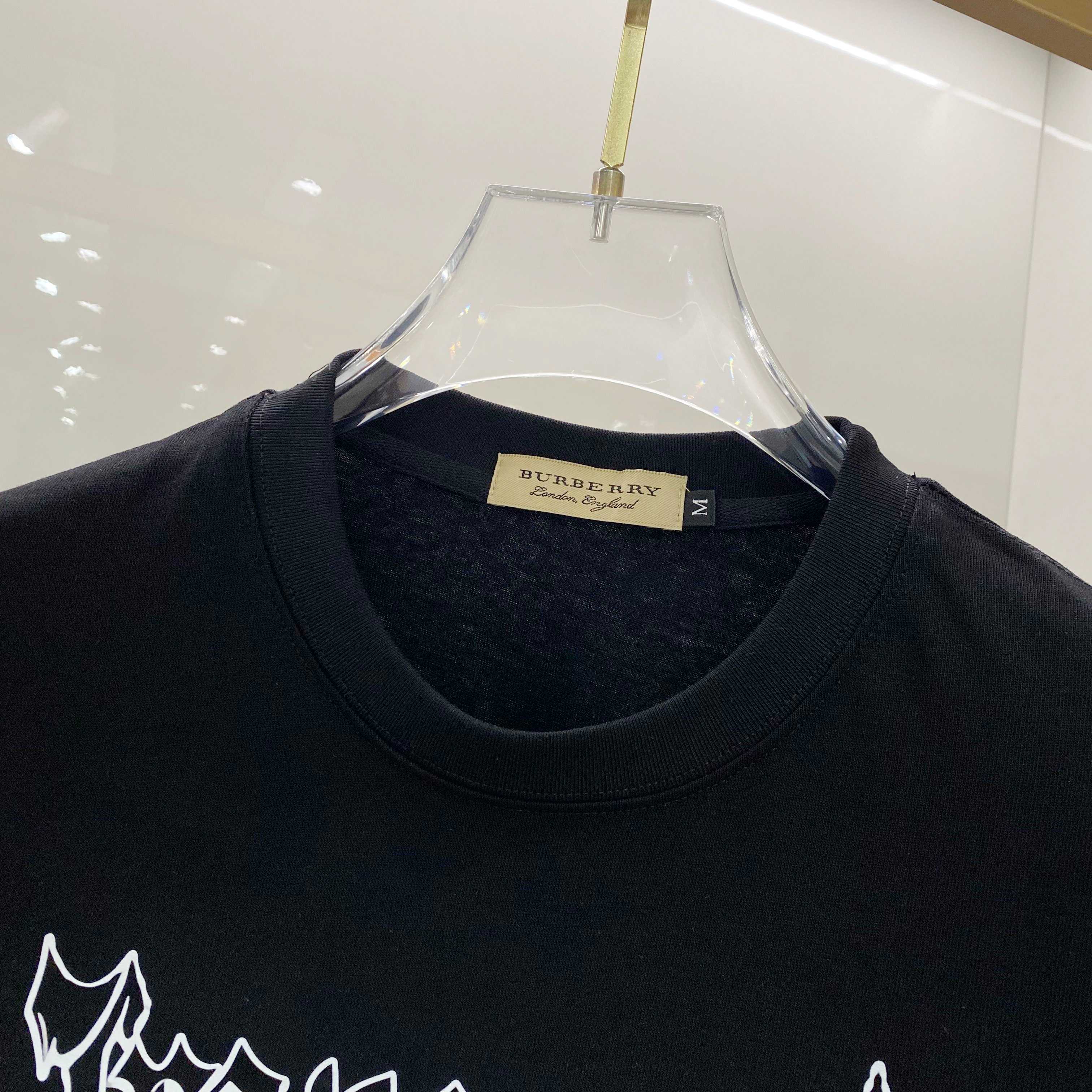 LuxluxHouse Best Quality Clothes Burberry T-shirt
