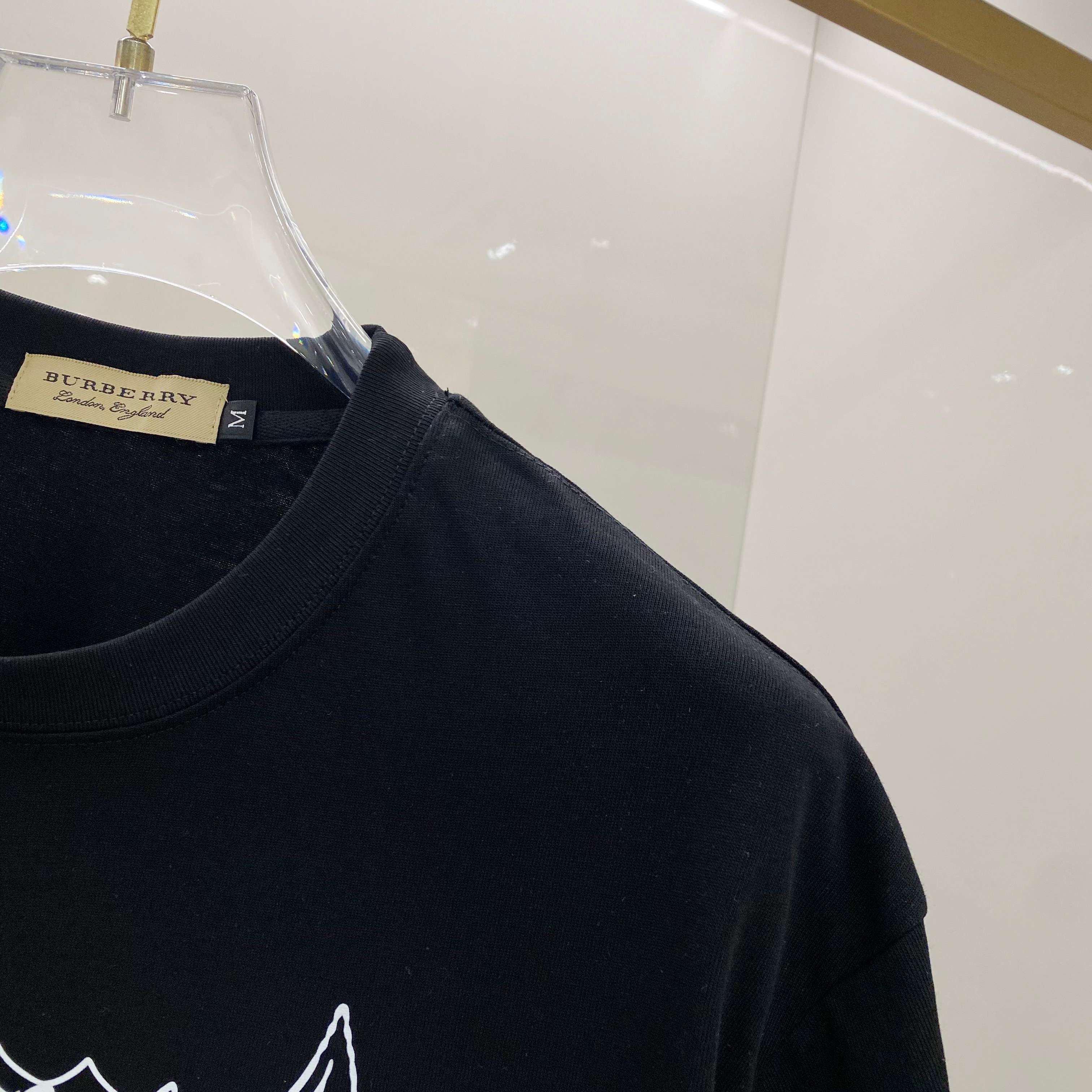 LuxluxHouse Best Quality Clothes Burberry T-shirt