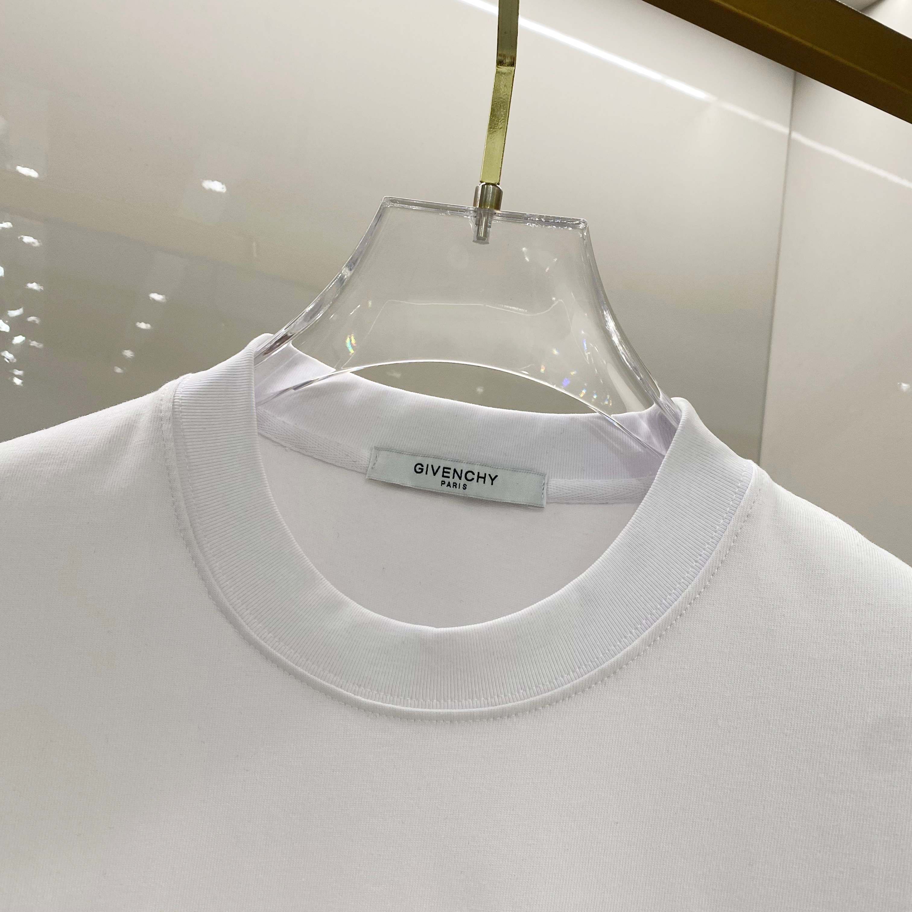 LuxluxHouse Best Quality Clothes Givenchy T-shirt