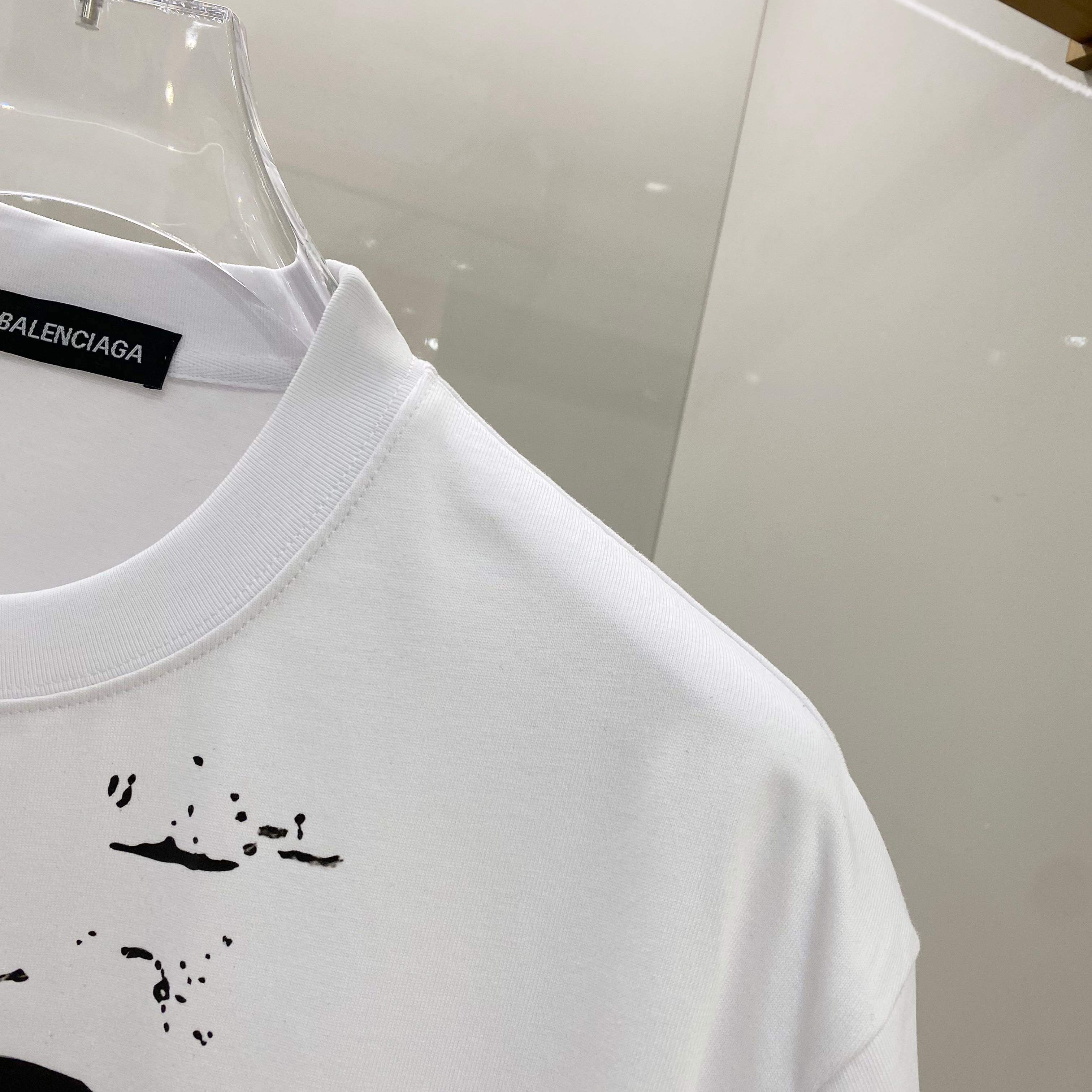 LuxluxHouse Best Quality Clothes Balenciaga T-shirt