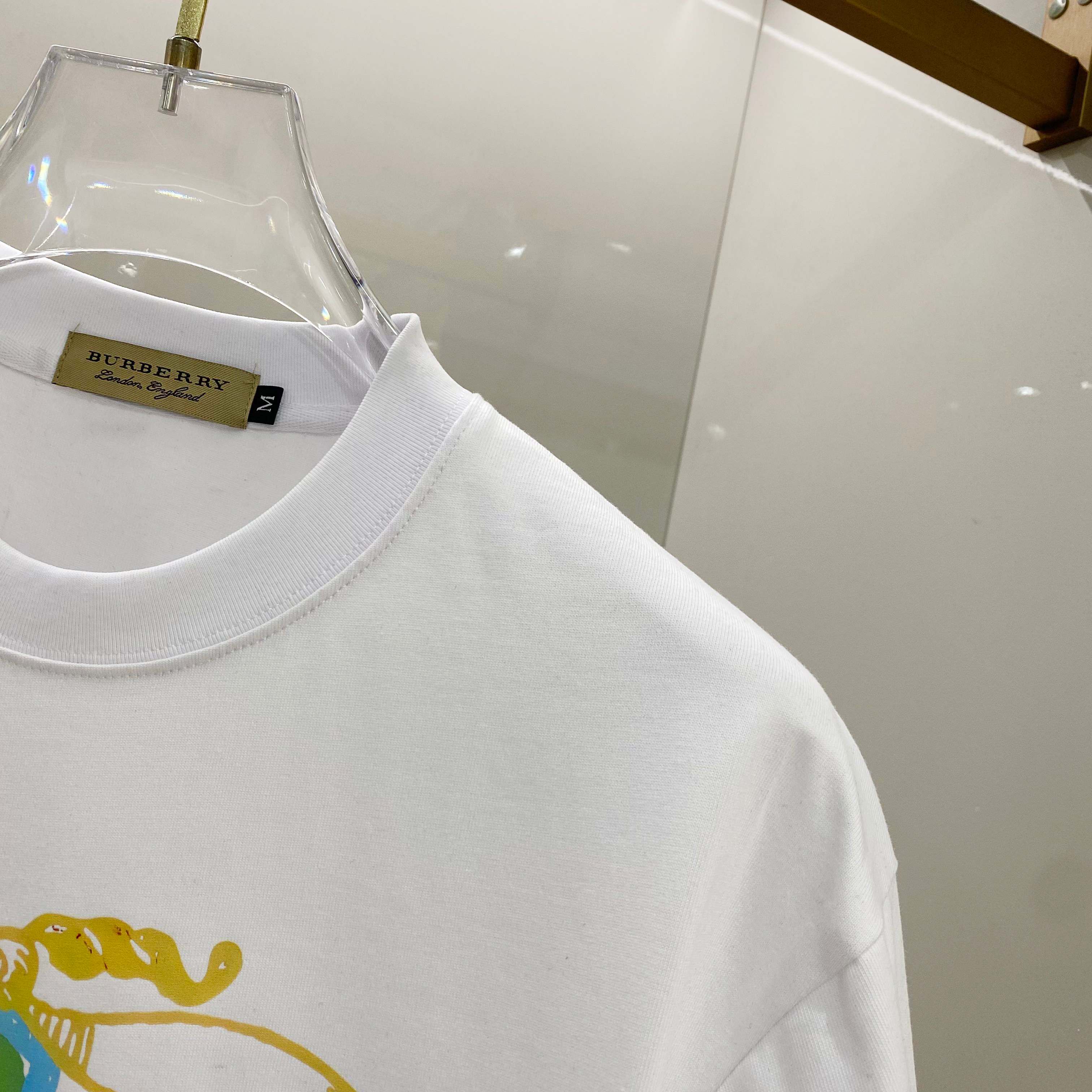 LuxluxHouse Best Quality Clothes Burberry T-shirt