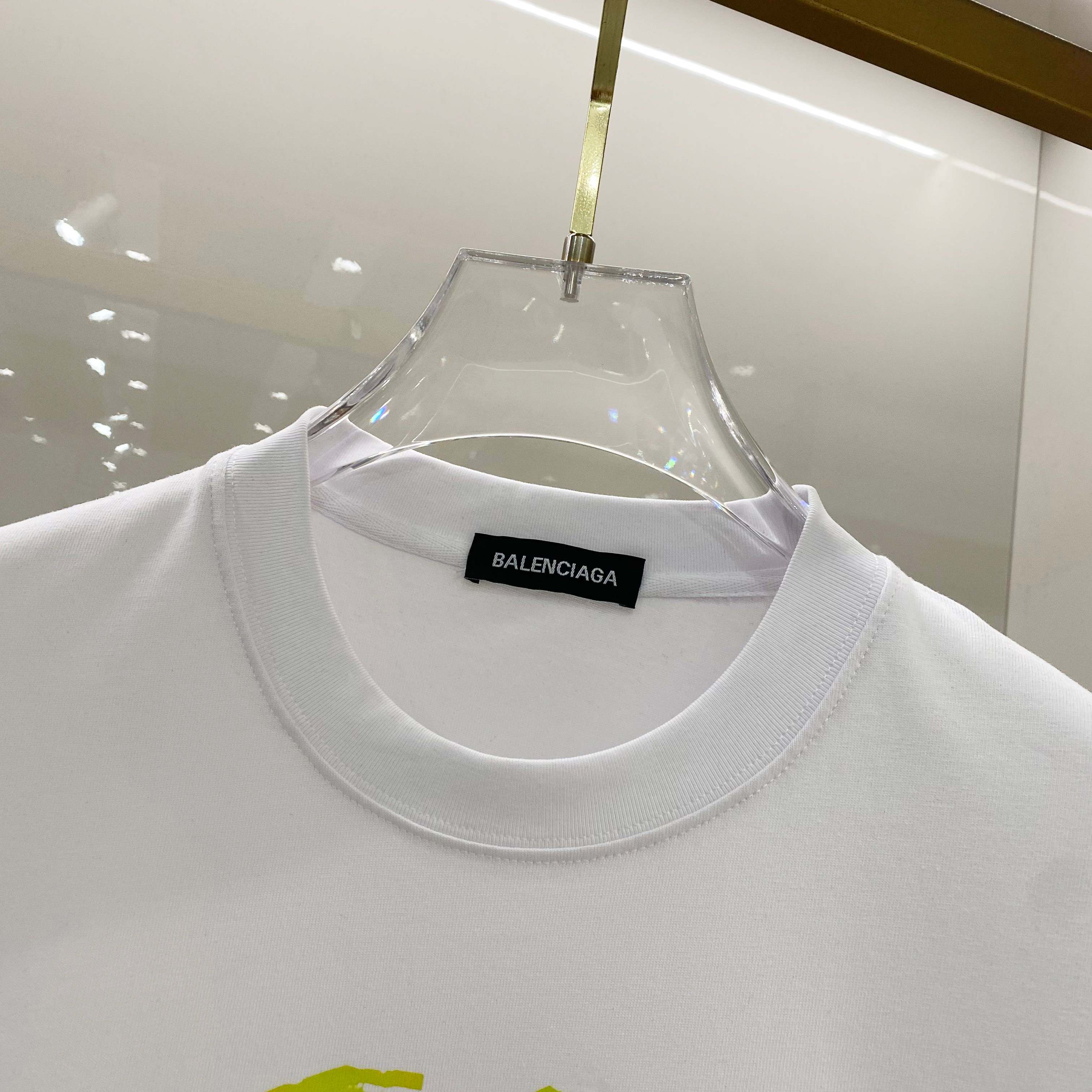 LuxluxHouse Best Quality Clothes Balenciaga T-shirt