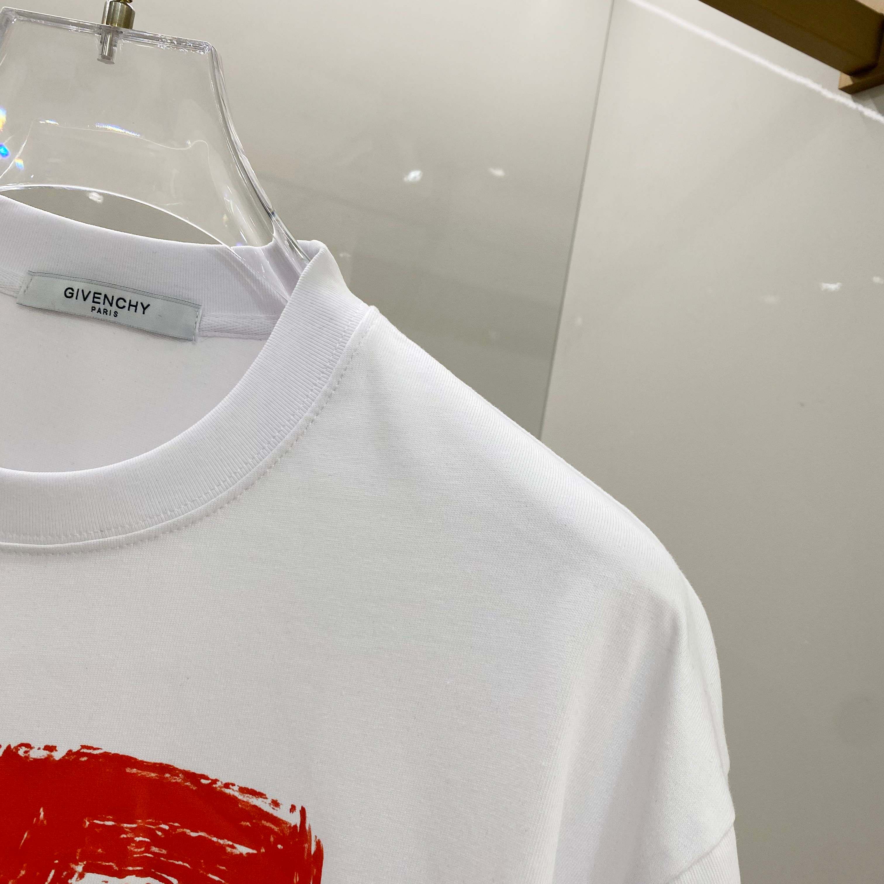 LuxluxHouse Best Quality Clothes Givenchy T-shirt