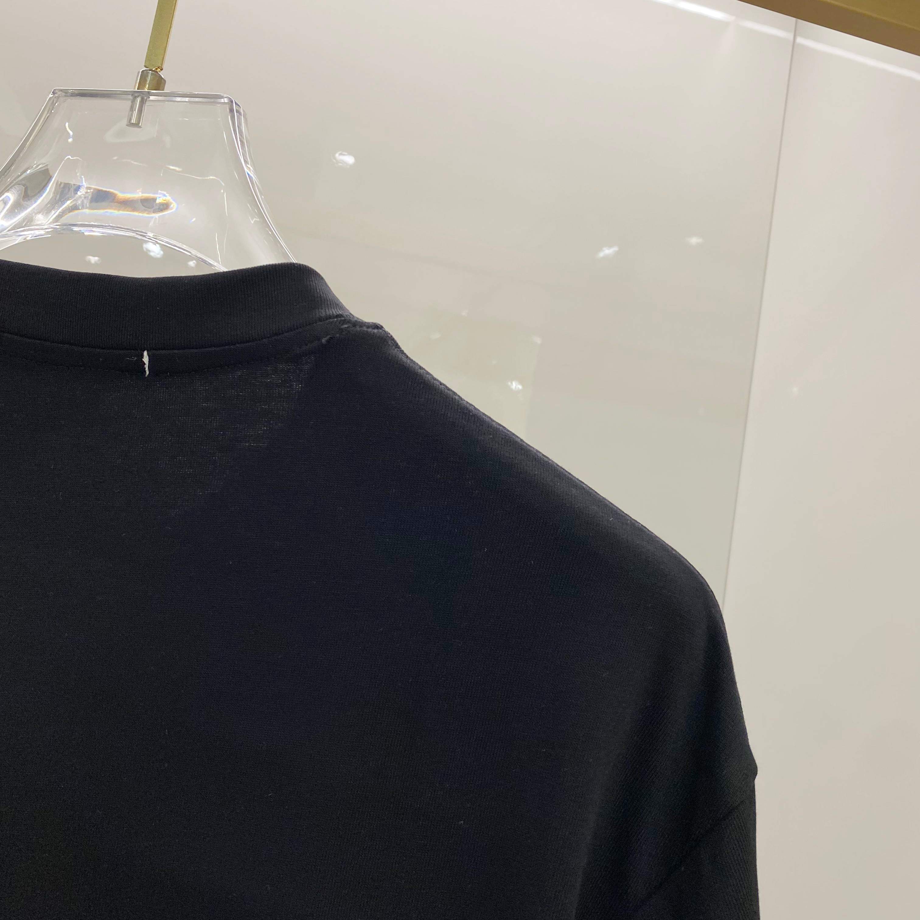 LuxluxHouse Best Quality Clothes Givenchy T-shirt