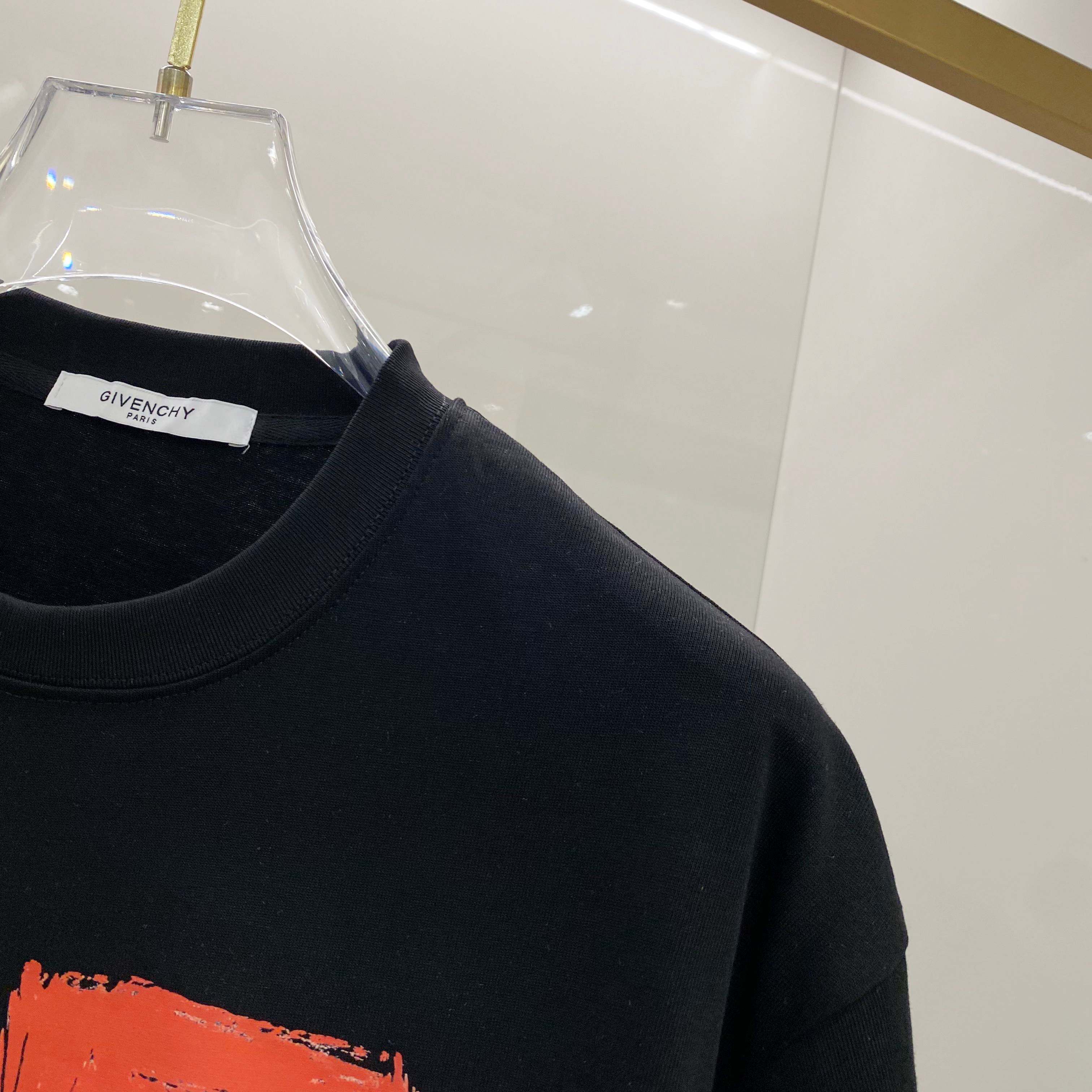 LuxluxHouse Best Quality Clothes Givenchy T-shirt