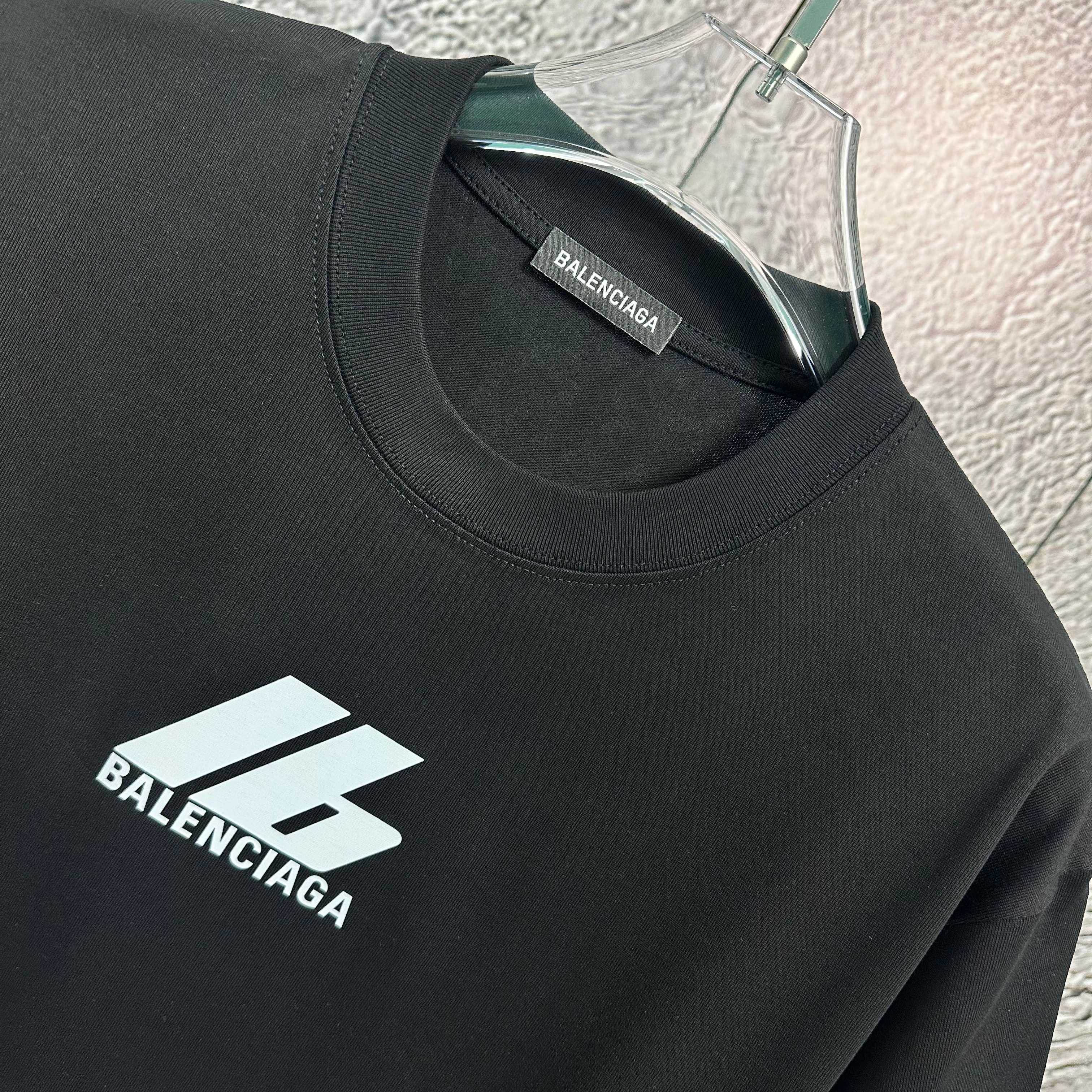 LuxluxHouse Best Quality Clothes Balenciaga T-shirt