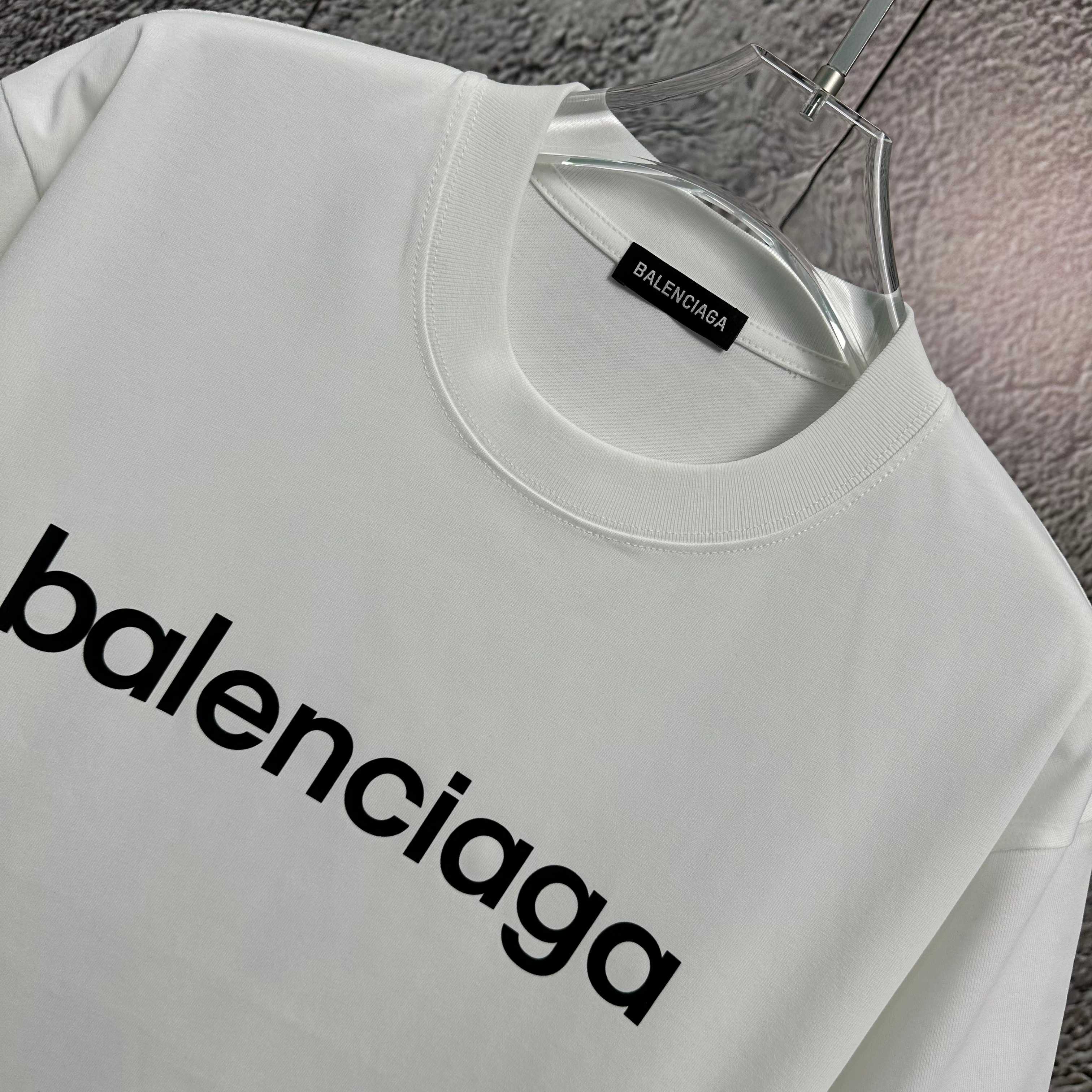 LuxluxHouse Best Quality Clothes Balenciaga T-shirt