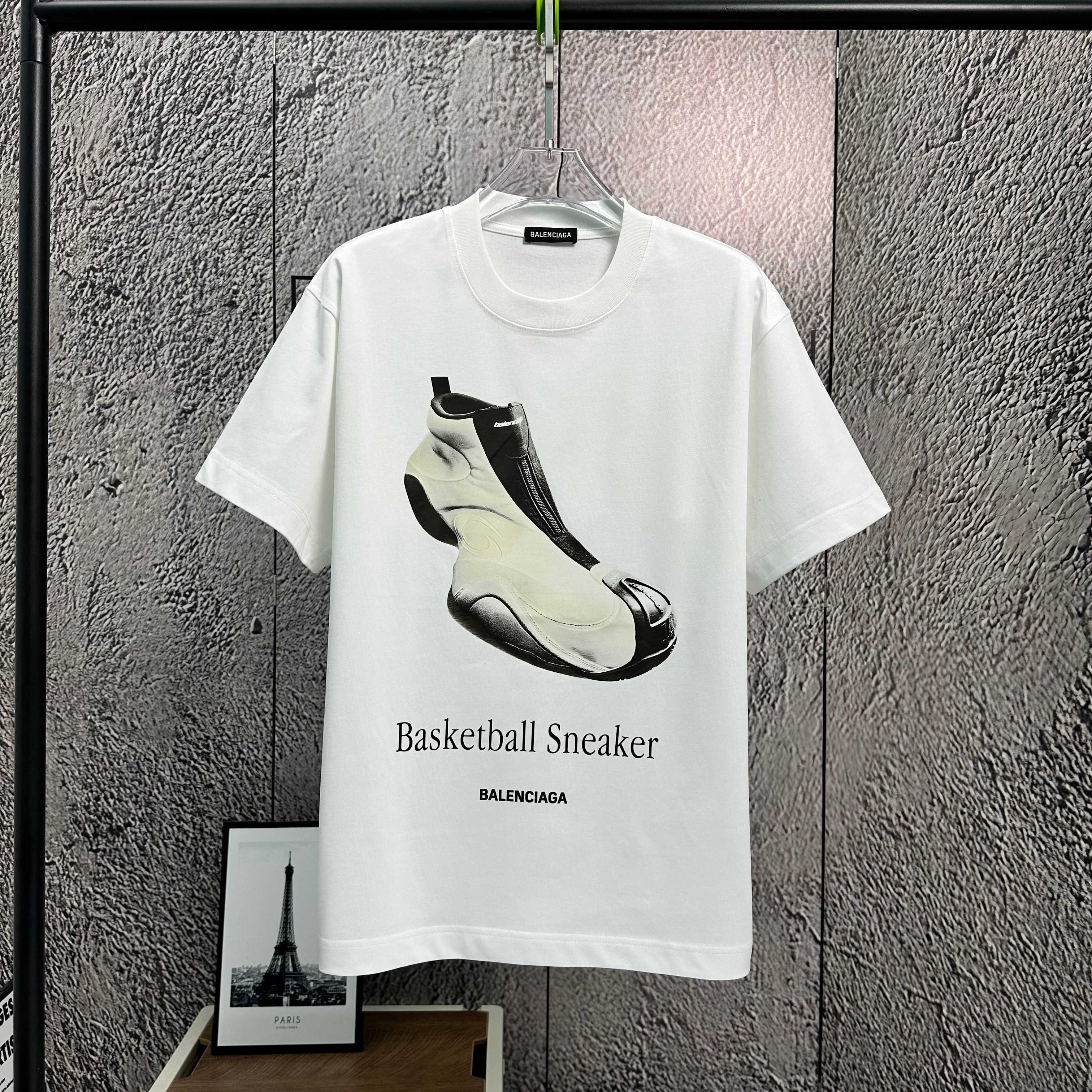 LuxluxHouse Best Quality Clothes Balenciaga T-shirt