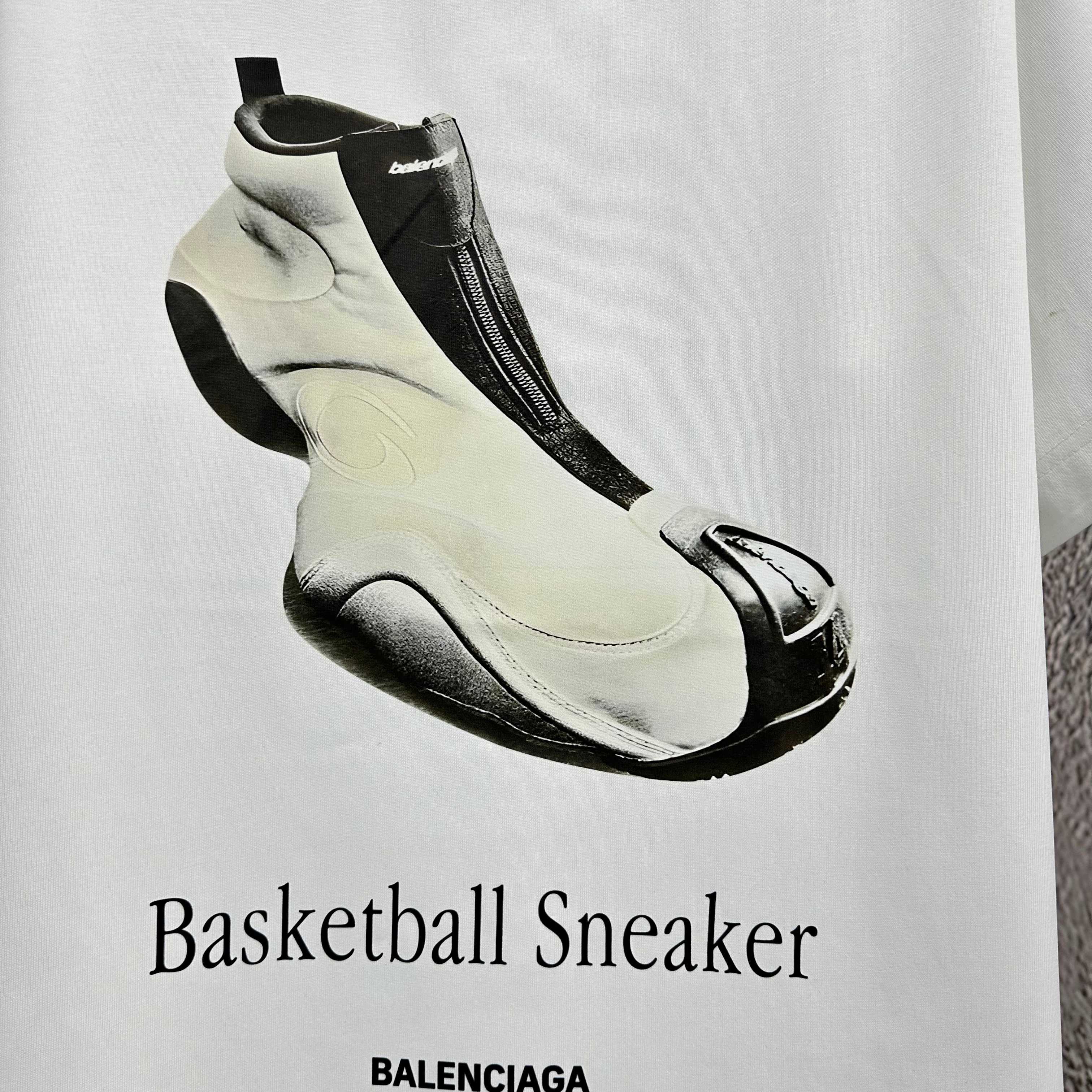 LuxluxHouse Best Quality Clothes Balenciaga T-shirt