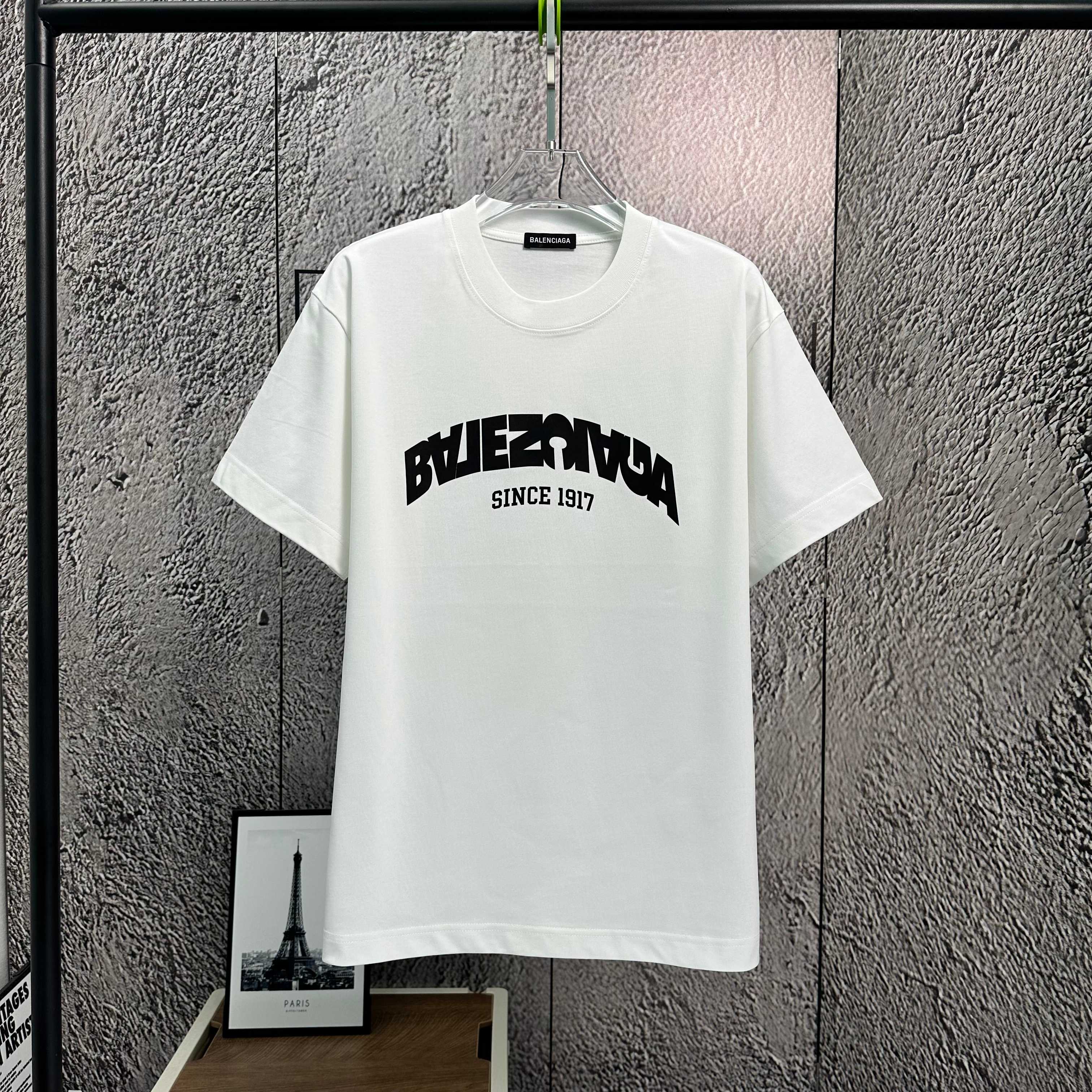 LuxluxHouse Best Quality Clothes Balenciaga T-shirt