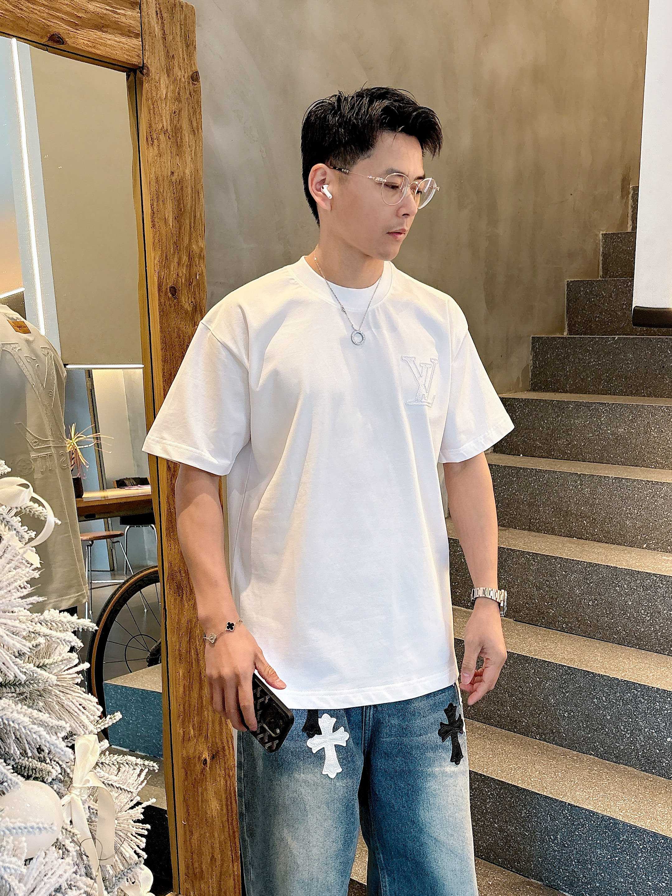 LuxluxHouse Best Quality Clothes T-shirt Louis Vuitton